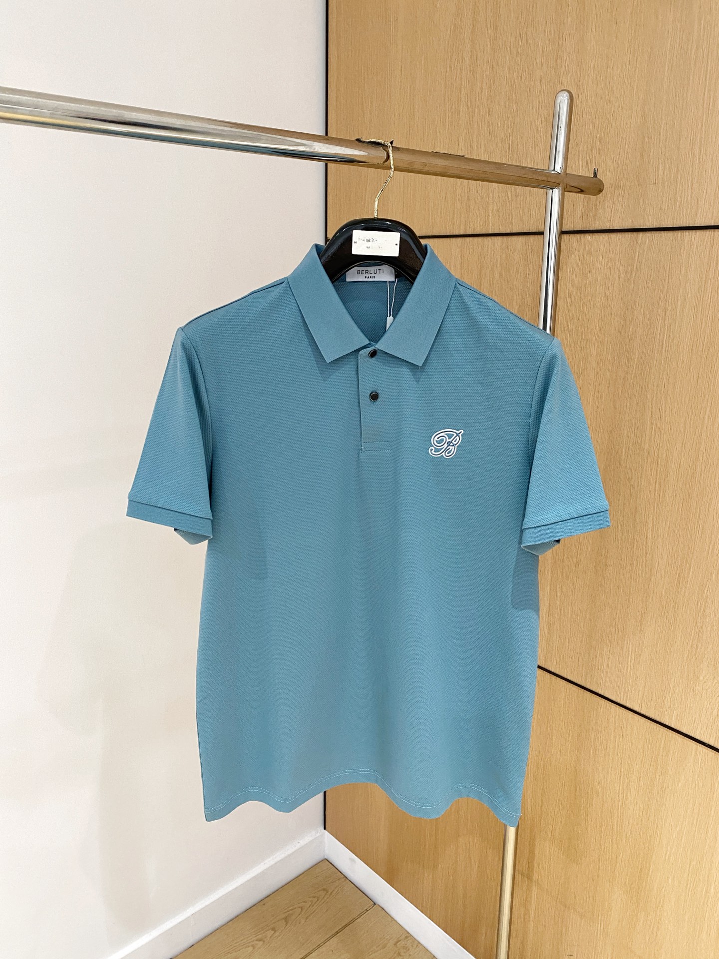 NO:150679,Berluti, 2025 summer new polo short-sleeved hexagonal bead floor cotton, breathable and comfortable, delicate and soft, skin-friendly and comfortable. Number of sizes M-3XL, T-shirt, alexander wang19860909Berluti 伯鲁蒂、2025夏季新款polo短袖 六角珠地棉 透气舒适度高,手感细腻柔软,亲肤舒适 码数M-3XL,,T-shirt,alexander wang,Men's clothing