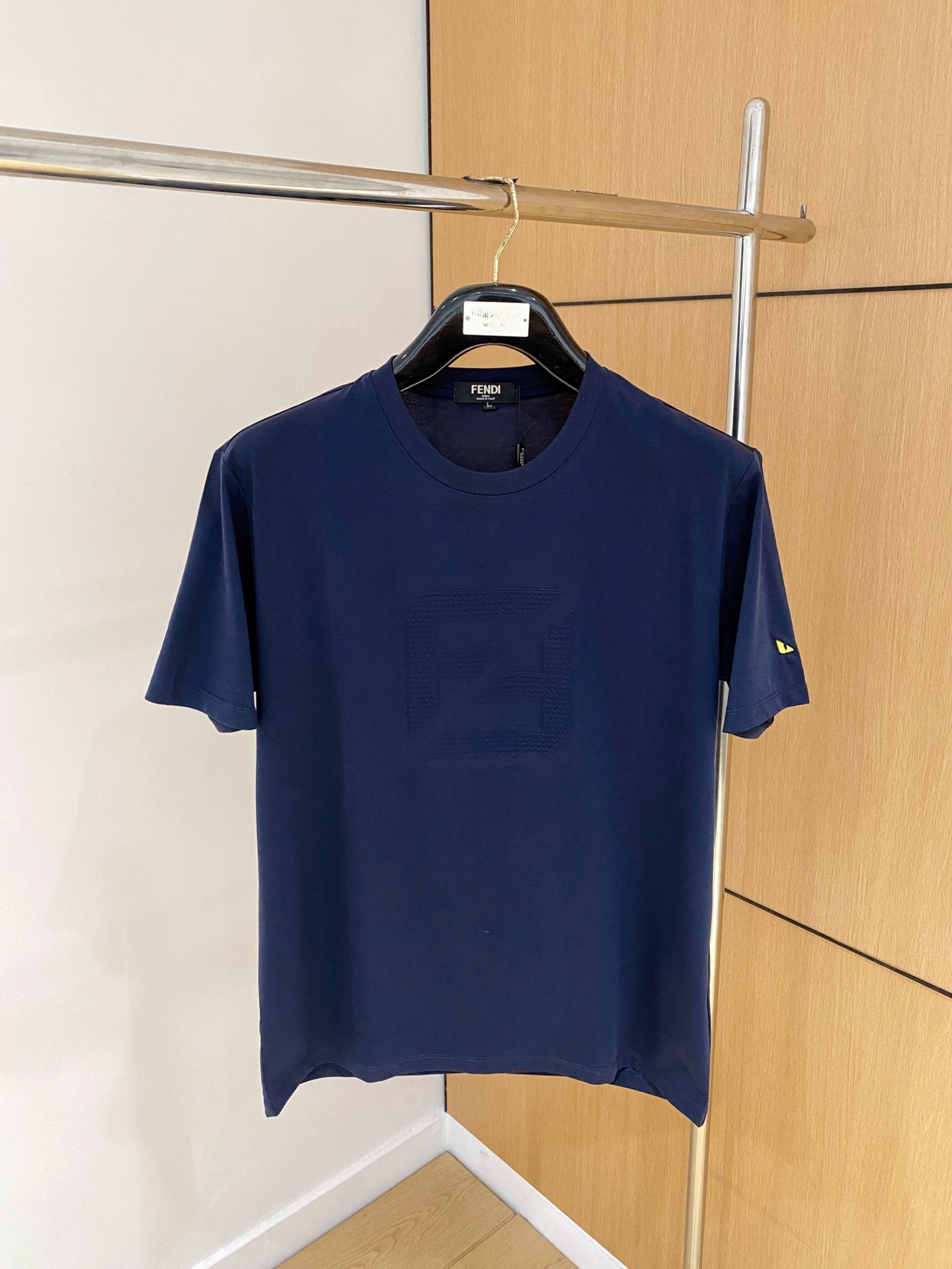 NO:150653,Fendi, the latest short-sleeved T-shirt in 2025, top printed letter pattern logo on the chest, fabric cotton comfortable and soft, handsome and fashionable, size M-XXXL,,fendi, T-shirt,tees, t-shirt,alexander wang19860909芬迪、2025最新款短袖T恤,胸前顶级印花字母图案logo,面料棉 舒适柔软,帅气时尚,码数M-XXXL,,fendi,T-shirt,tees，t-shirt,alexander wang,Men's clothing