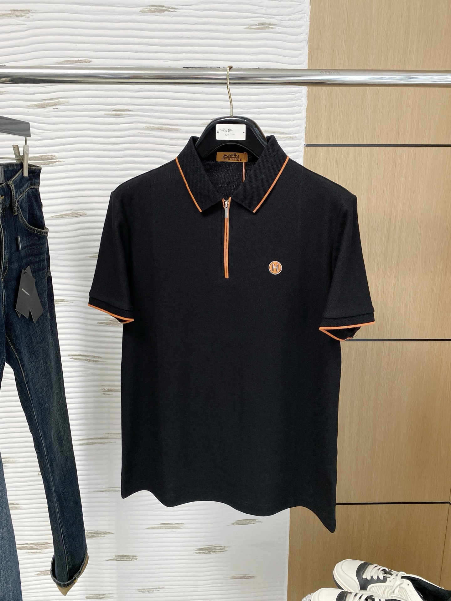NO:155075,Hermes, 2025 summer new polo short-sleeved hexagonal bead floor cotton, breathable and comfortable, delicate and soft, skin-friendly and comfortable. Number of codes M-3XL, hermes, T-shirt, alexander wang19860909爱马仕、2025夏季新款polo短袖 六角珠地棉 透气舒适度高,手感细腻柔软,亲肤舒适 码数M-3XL,,hermes,T-shirt,alexander wang,Men's clothing