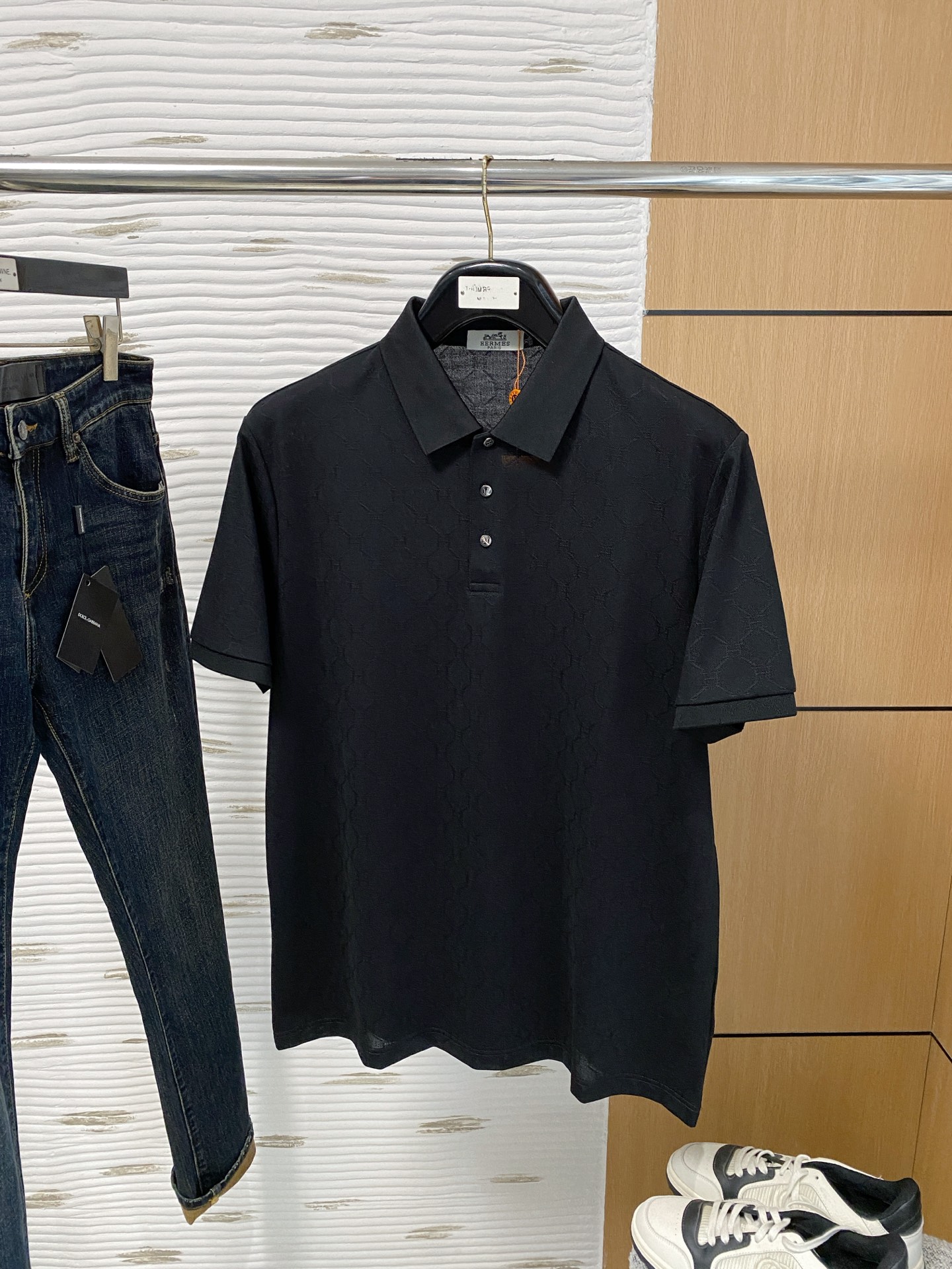 NO:155061,Hermes, 2025 summer new polo short-sleeved hexagonal bead floor cotton, breathable and comfortable, delicate and soft, skin-friendly and comfortable. Number of codes M-3XL, hermes, T-shirt, alexander wang19860909爱马仕、2025夏季新款polo短袖 六角珠地棉 透气舒适度高,手感细腻柔软,亲肤舒适 码数M-3XL,,hermes,T-shirt,alexander wang,Men's clothing