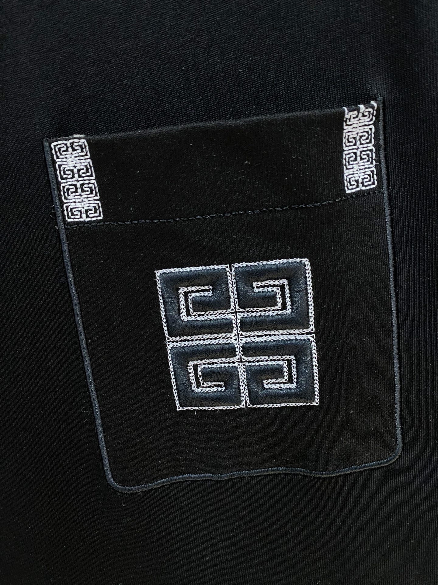 GIVENCHY  T恤服装 5