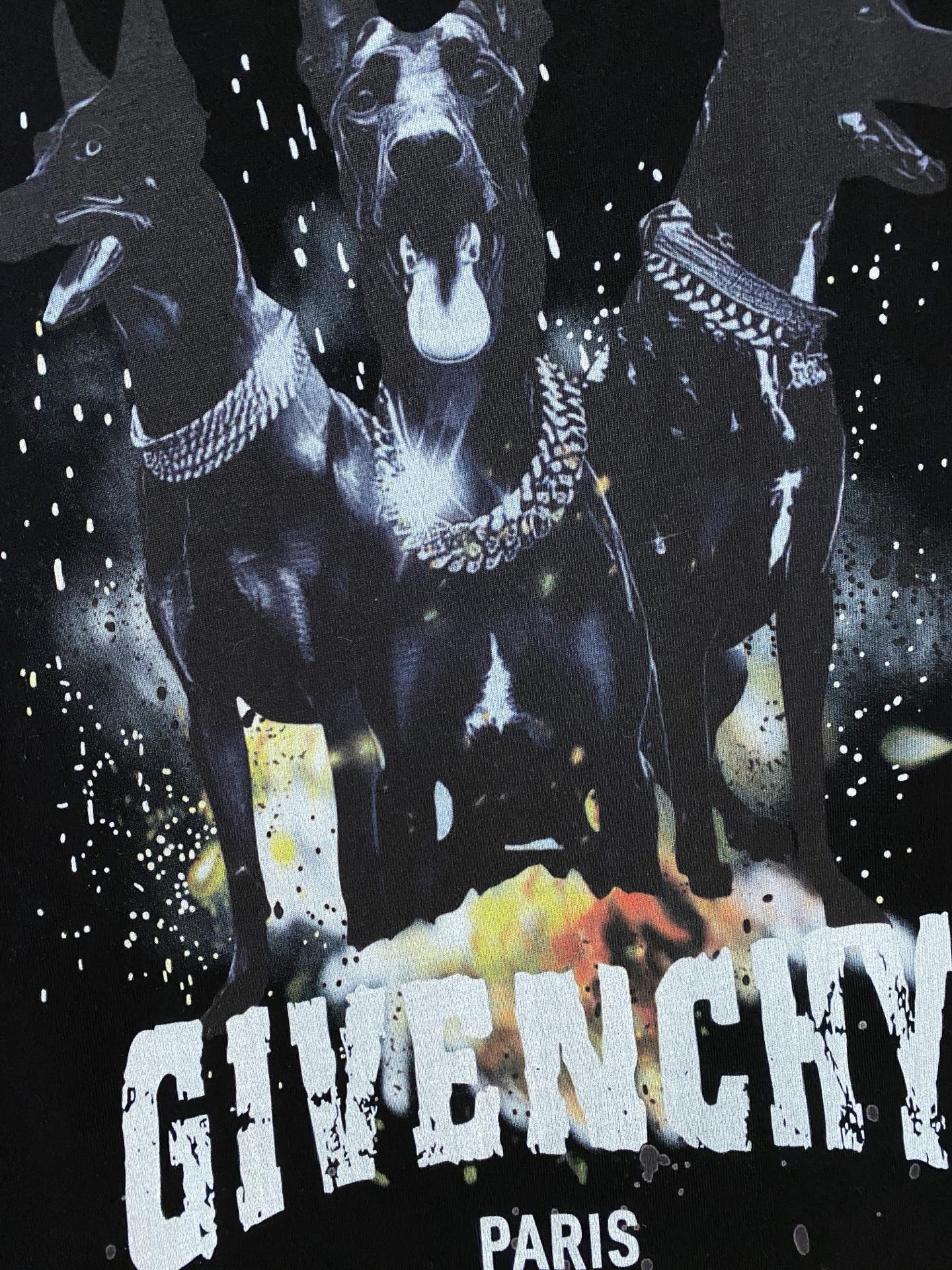 GIVENCHY  T恤服装 8