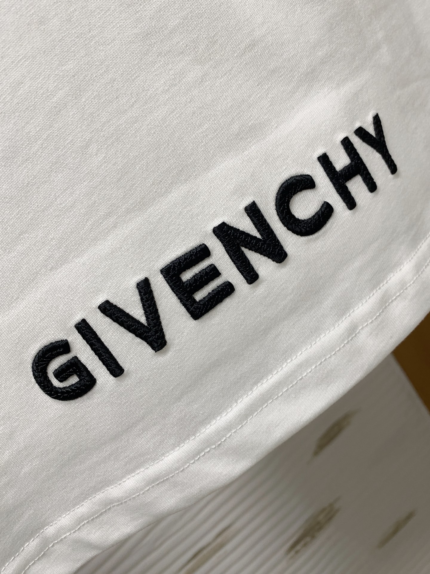 GIVENCHY  T恤服装 8