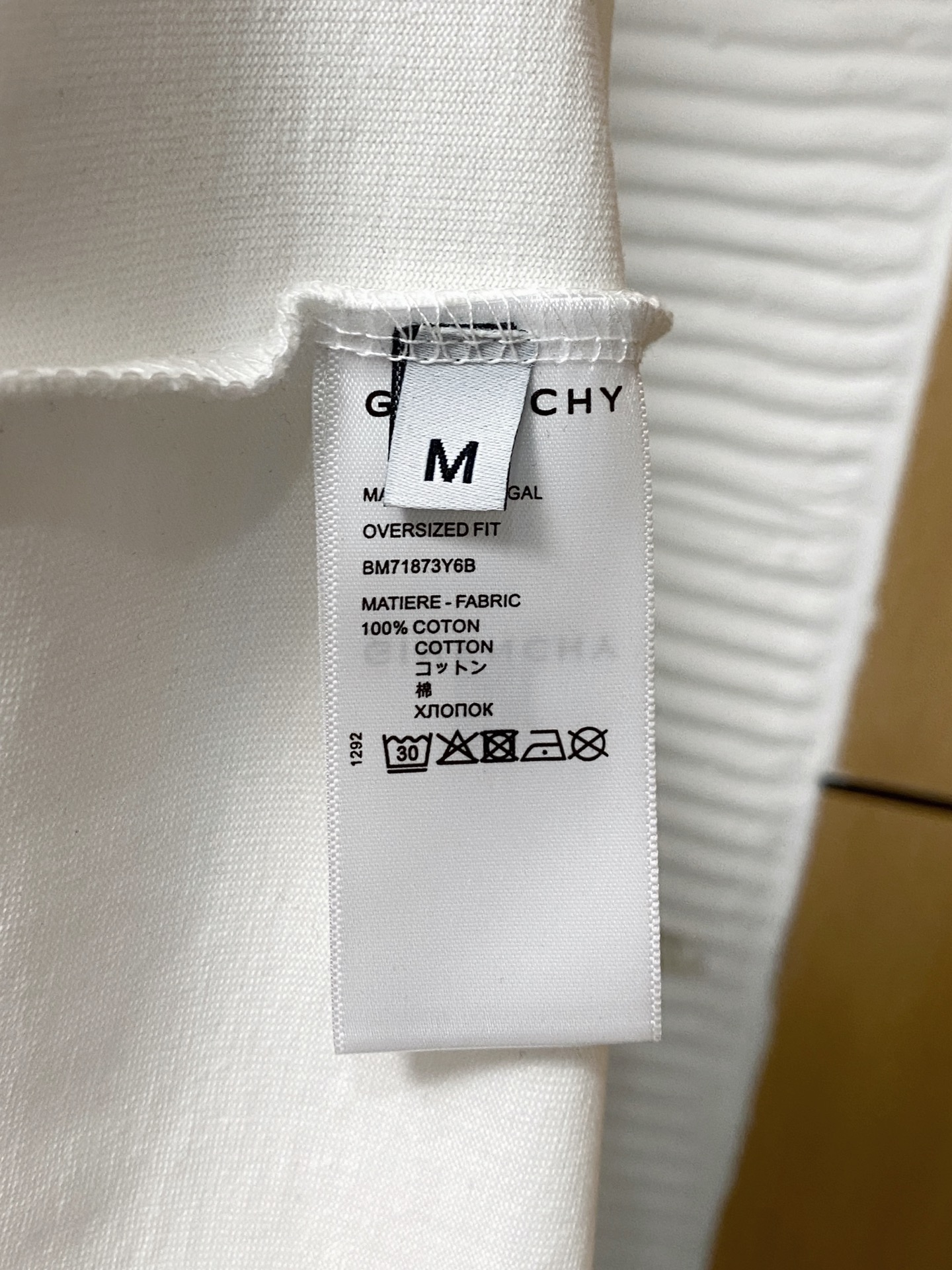 GIVENCHY  T恤服装 7