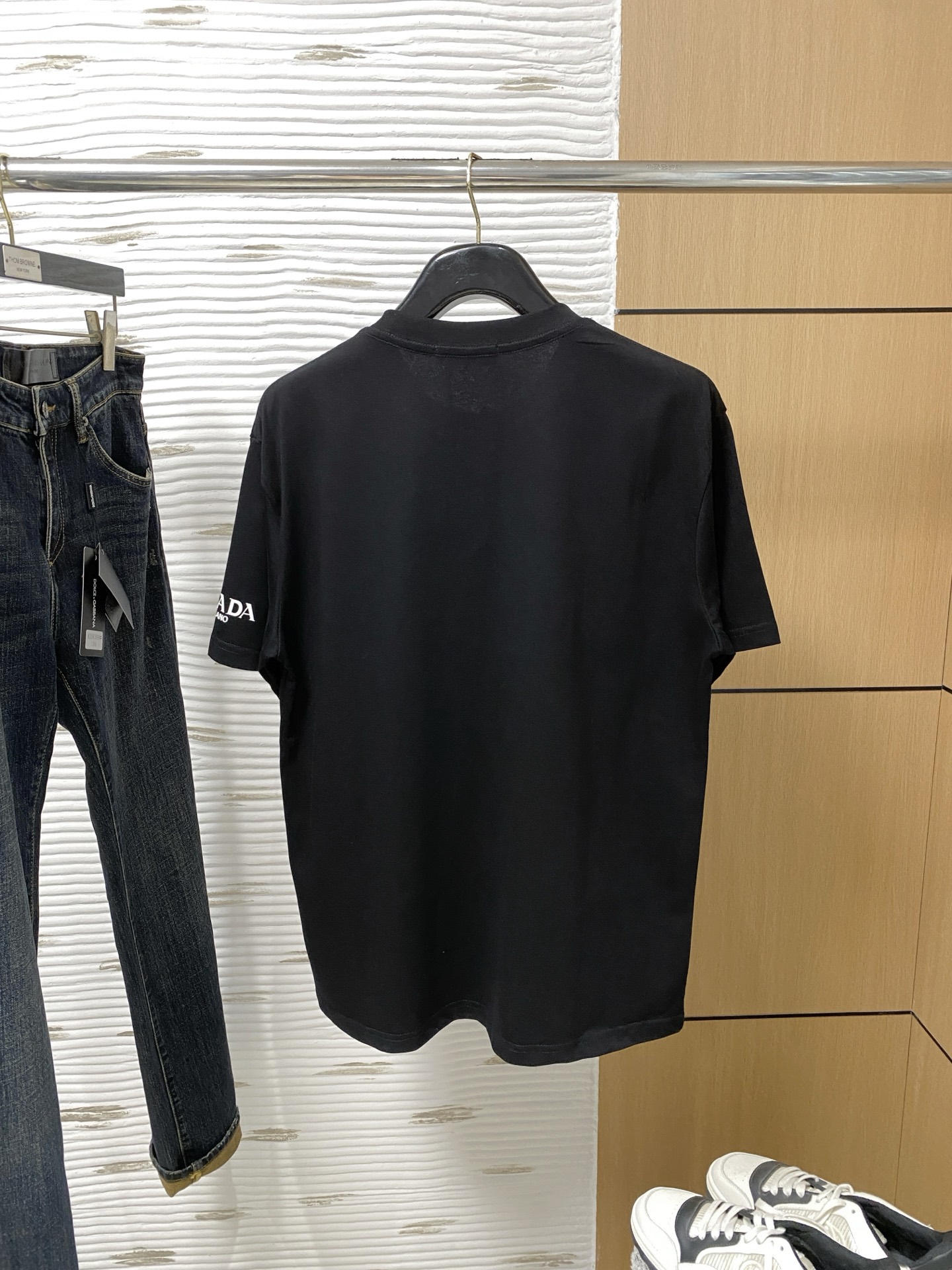 Prada  T-Shirt服装 9