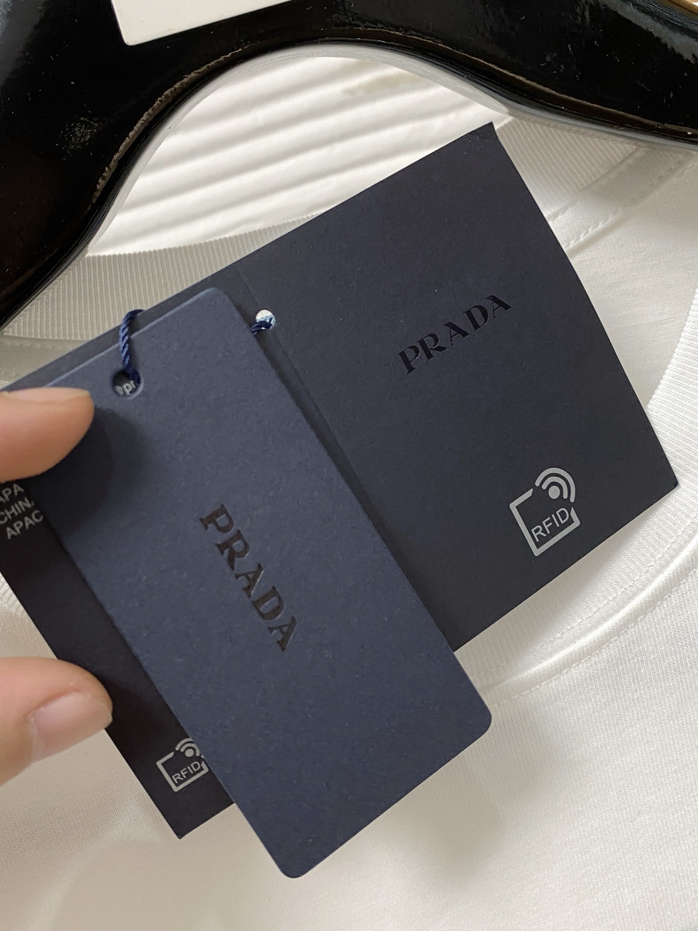 Prada  T-Shirt服装 3