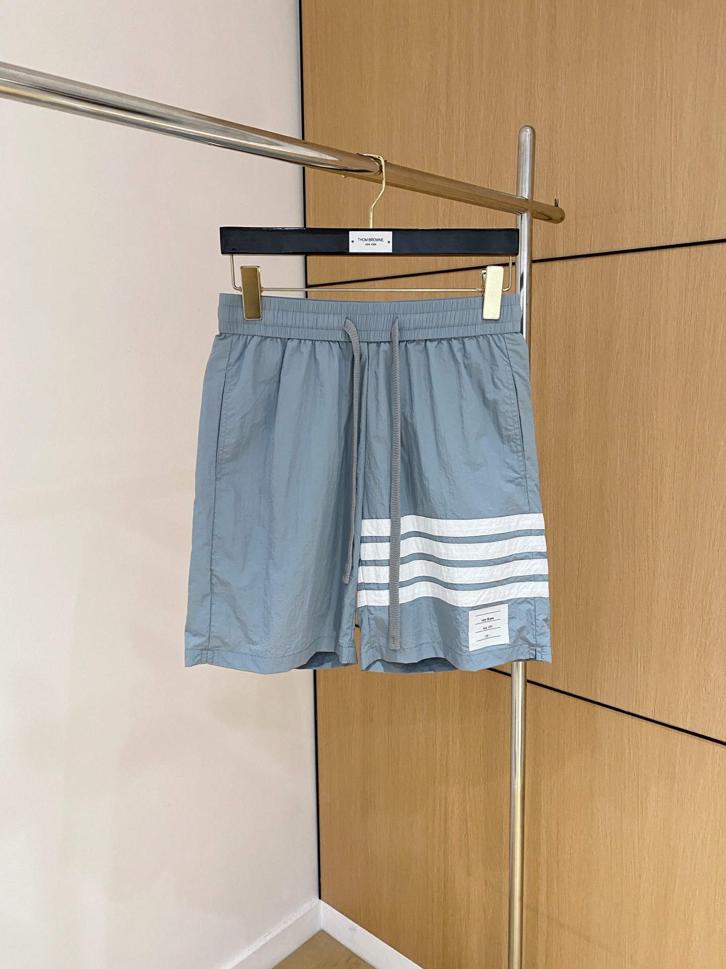 NO:523530,TB, 2025 latest products, fashionable casual shorts, top-level original fabrics, comfortable to wear, 0-4 sizes, shorts, alexander wang19860909TB、2025最新品,时尚休闲短裤,顶级原版面料打造,穿着舒适,码数0-4,,shorts,alexander wang,Men's clothing