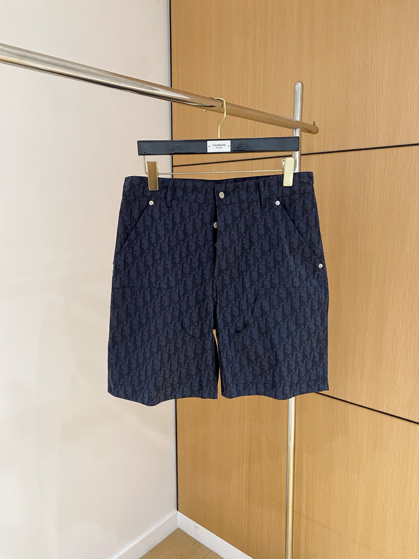 NO:523518,19860909迪奥、2025最新款短裤,胸前顶级印花字母图案logo,面料棉 舒适柔软,帅气时尚,码数0-4,,dior,shorts,alexander wang,Men's clothing