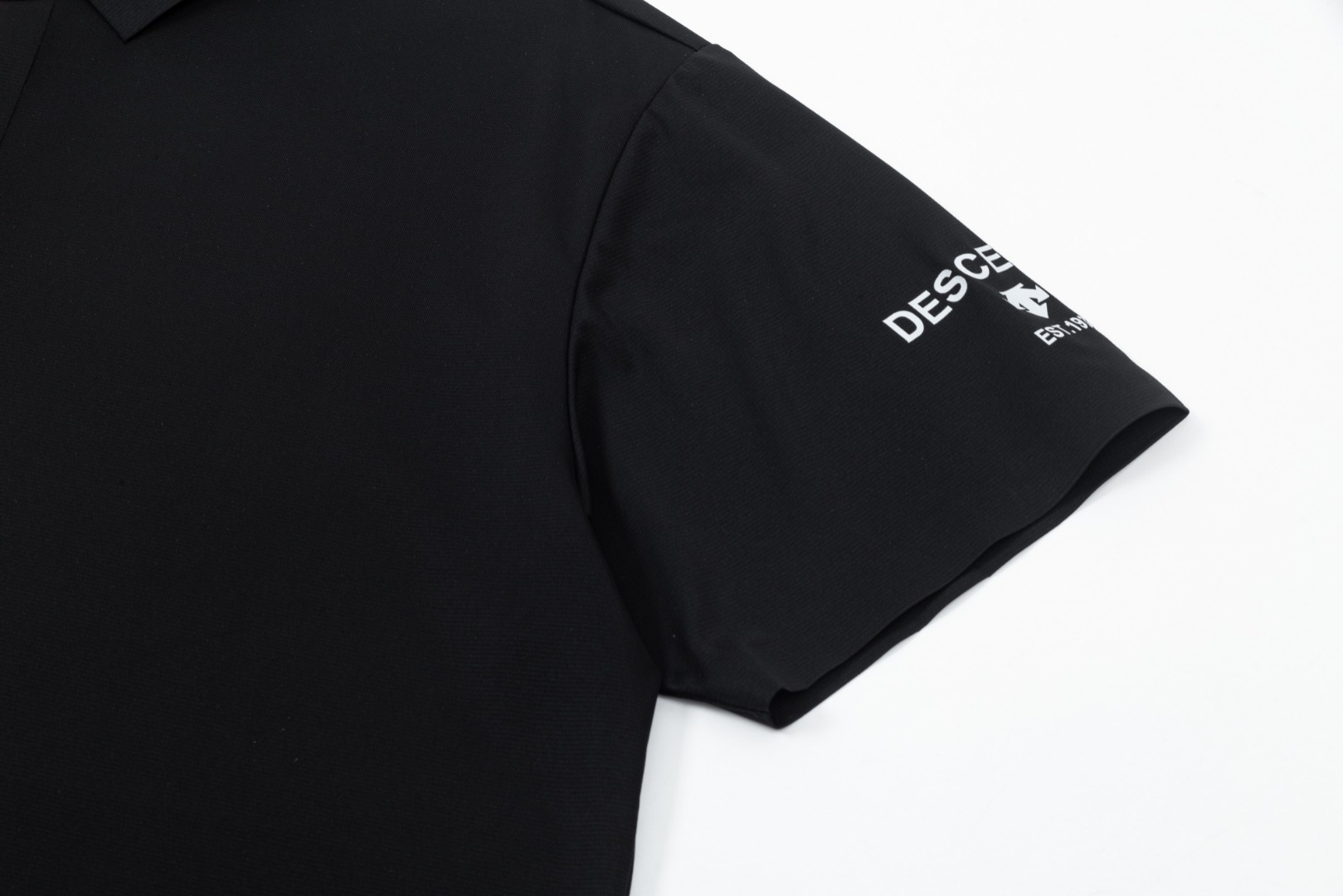 Descente Polo de Manga Corta con Protección UV y Secado Rápido para Hombre 7 o 1io3ffvj113af8gia2ocpu1u0a4