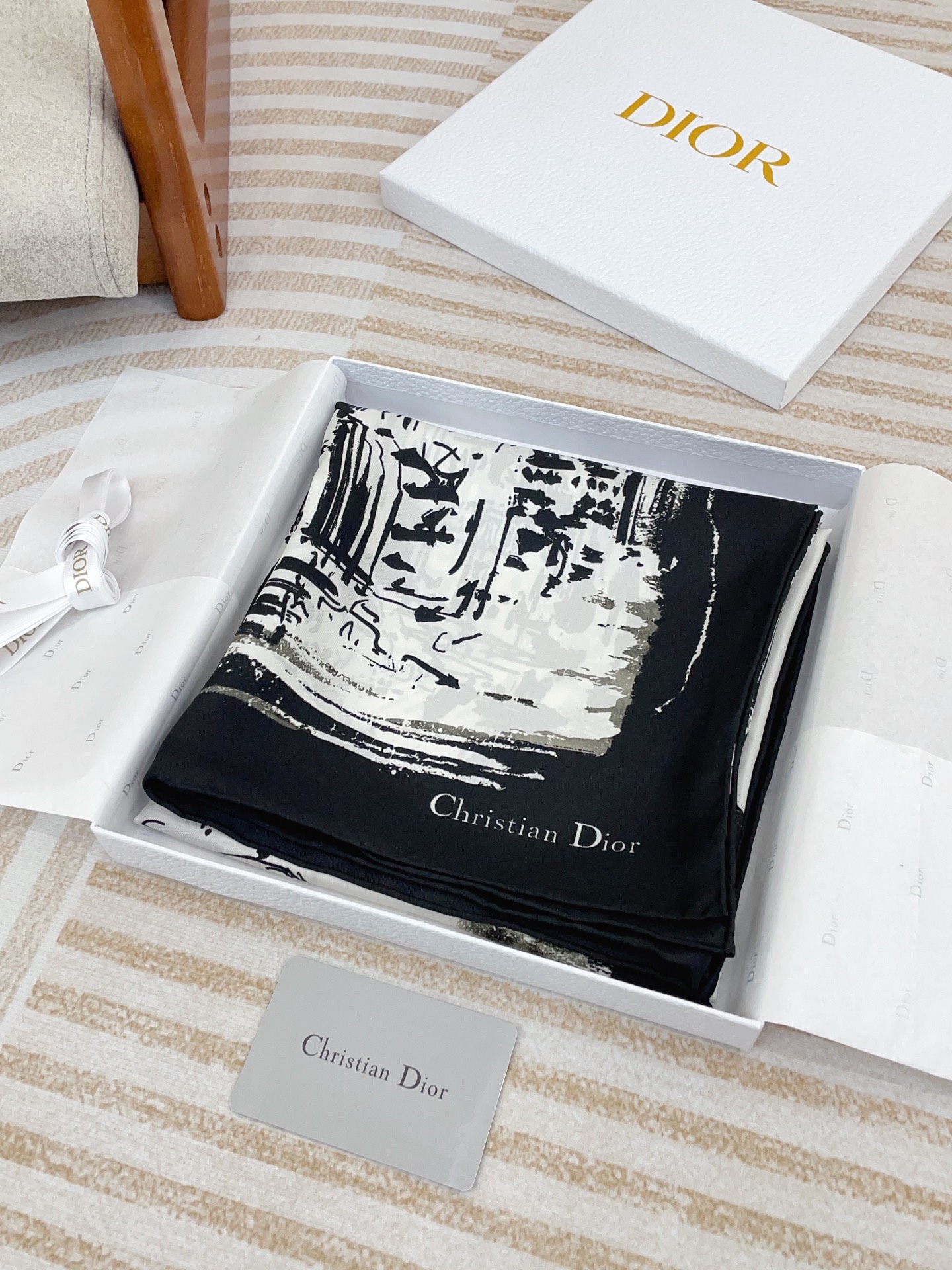 ✨✨【双面同色】高级感爆棚❗️CD【自由🗽女神90】高级时髦风‼️配色非常考究，图案匠心，上身简直美得太