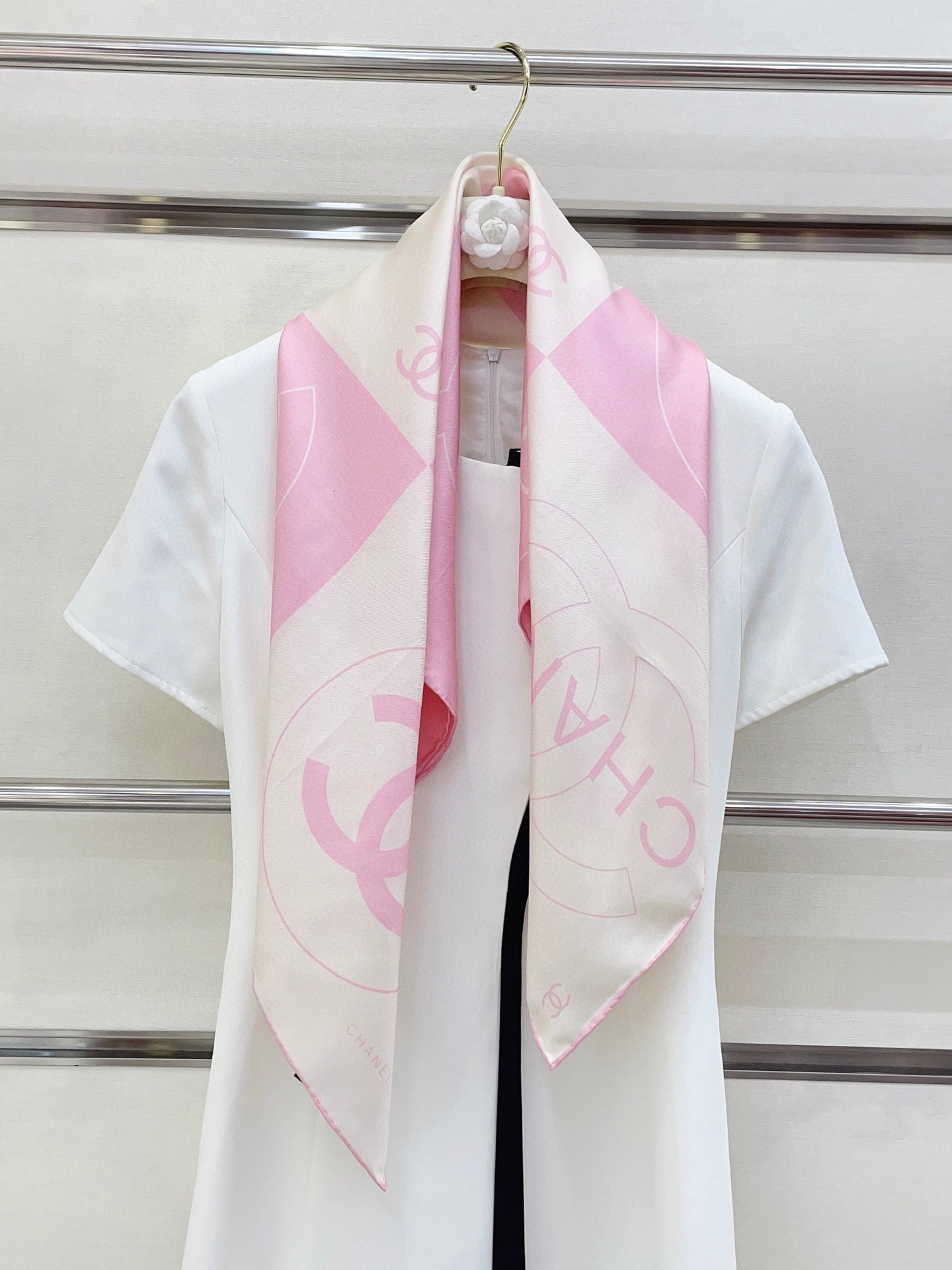  ✨✨【18姆米 双面同色】新款小香【九宫格组合】‼️美翻了流泪御用殿堂级极品‼️经典元素图案设计风格❗
