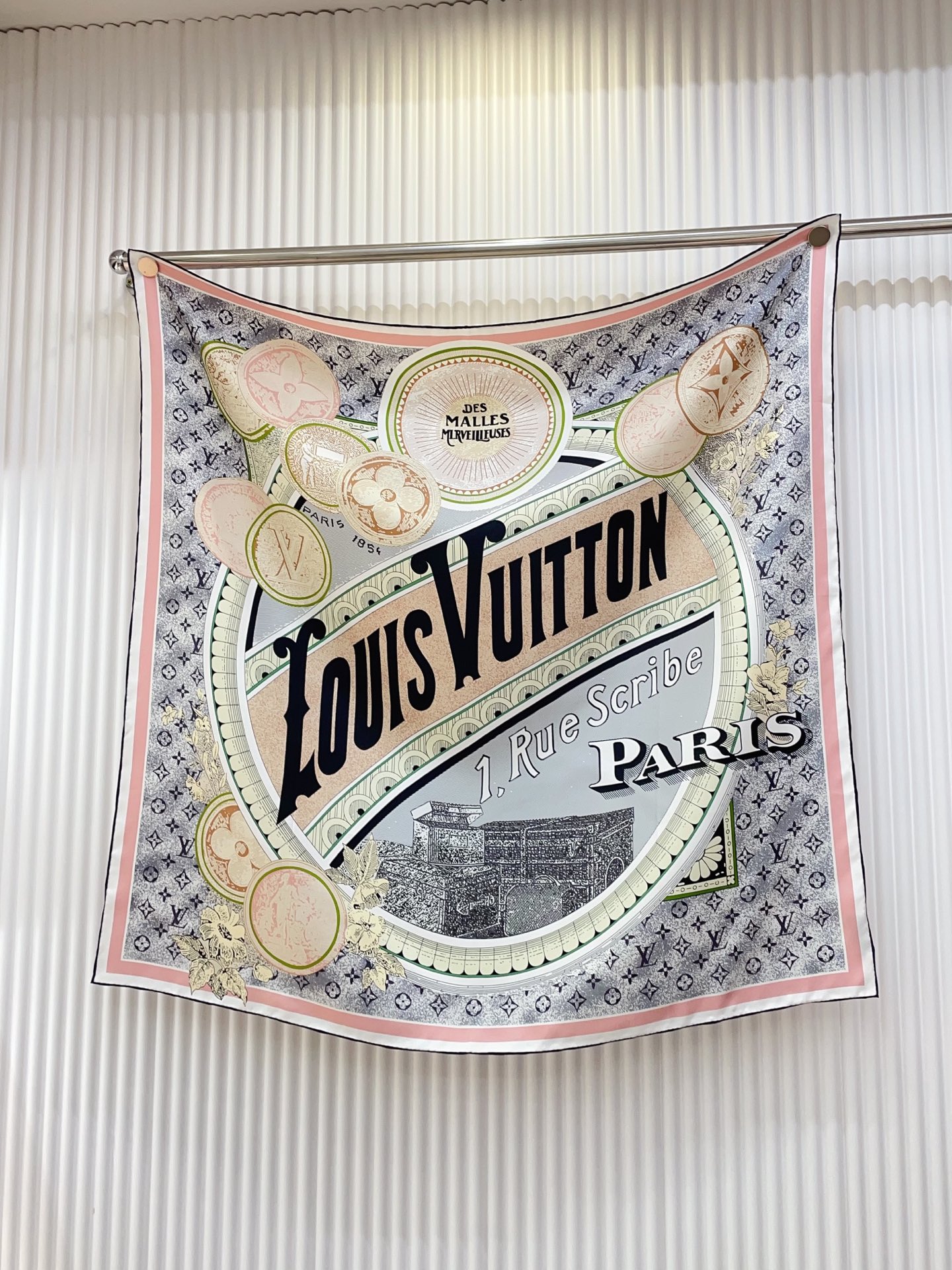 [LV Scarves]