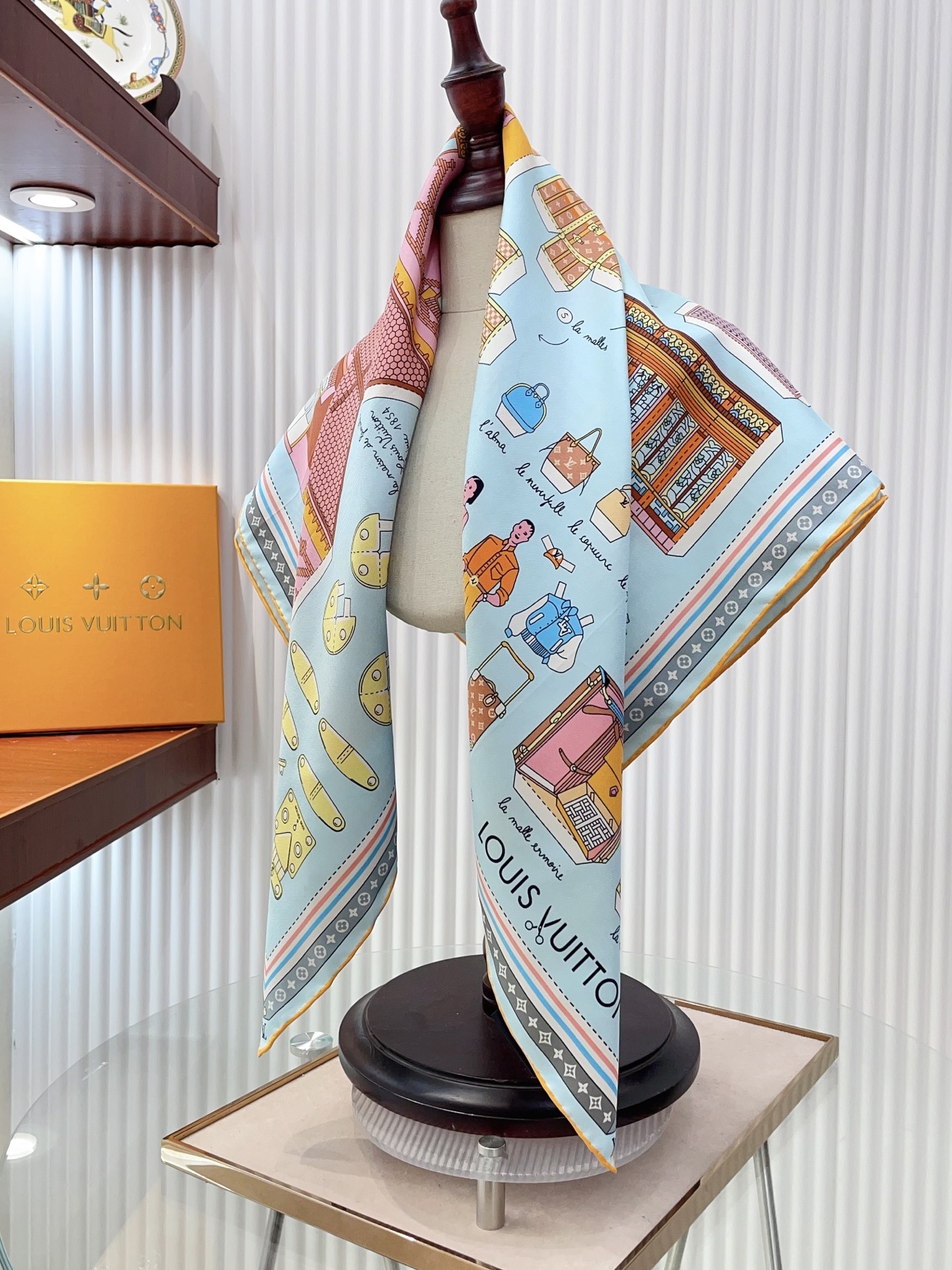 [LV Scarves]
