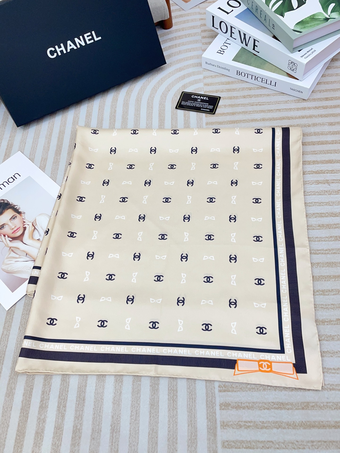 ✨✨【18姆米 双面同色】新款小香‼️美翻了流泪最新御用殿堂级极品‼️经典元素图案设计风格❗️美丽至极 