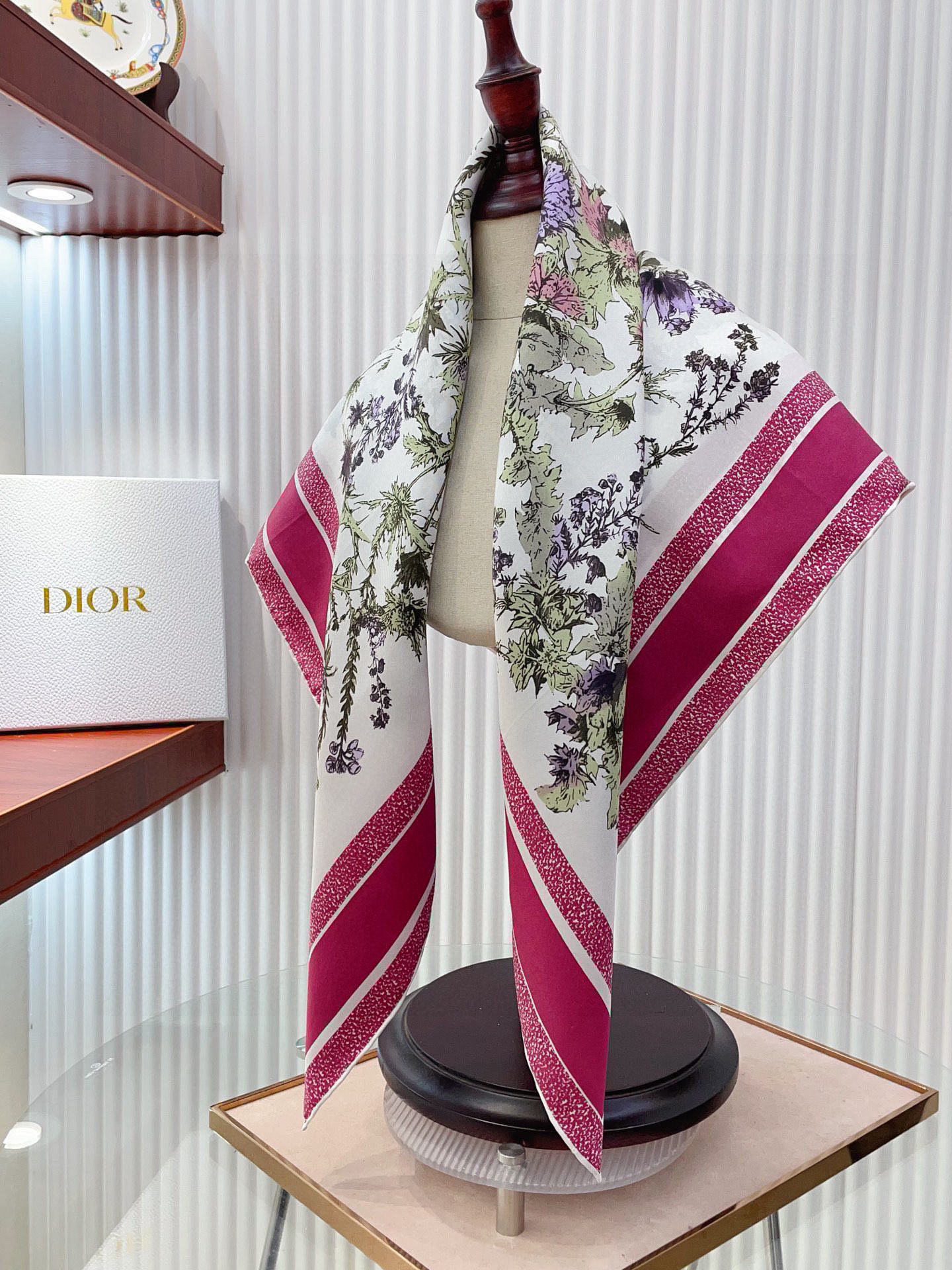 ✨✨【18 姆米 双面同色】高级感爆棚❗️CD【花朵🌺元素90】高级时髦风‼️配色非常考究，图案匠心，上