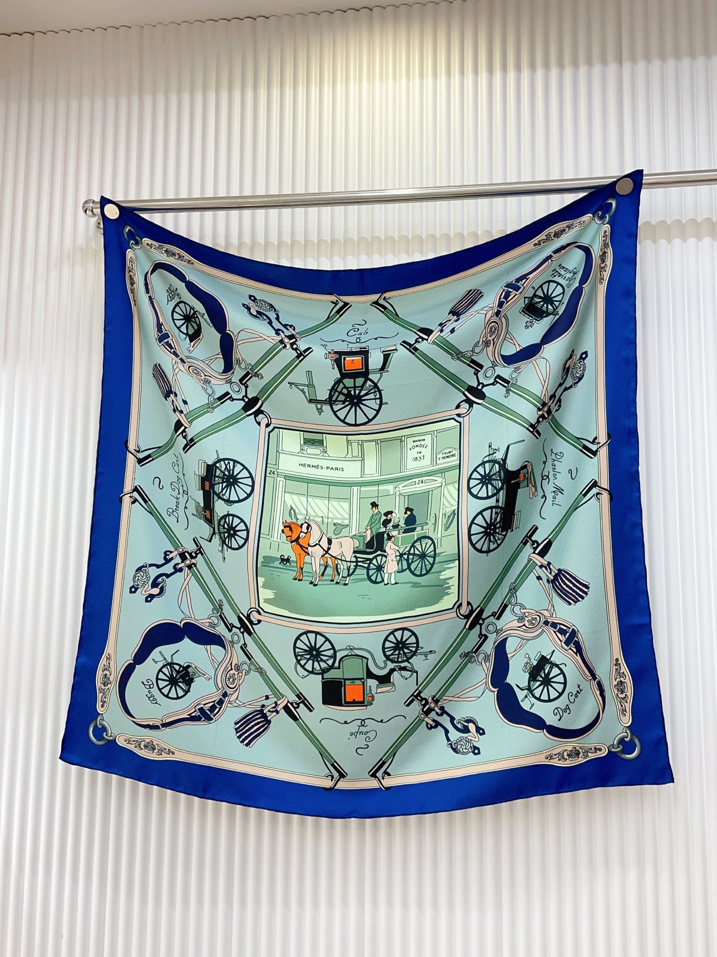 ✨✨【16姆米 单面】H**S真丝新款🆕👏👏买了都说好看‼️推荐💕【驾马横档 90】真丝方巾，顶级工艺超