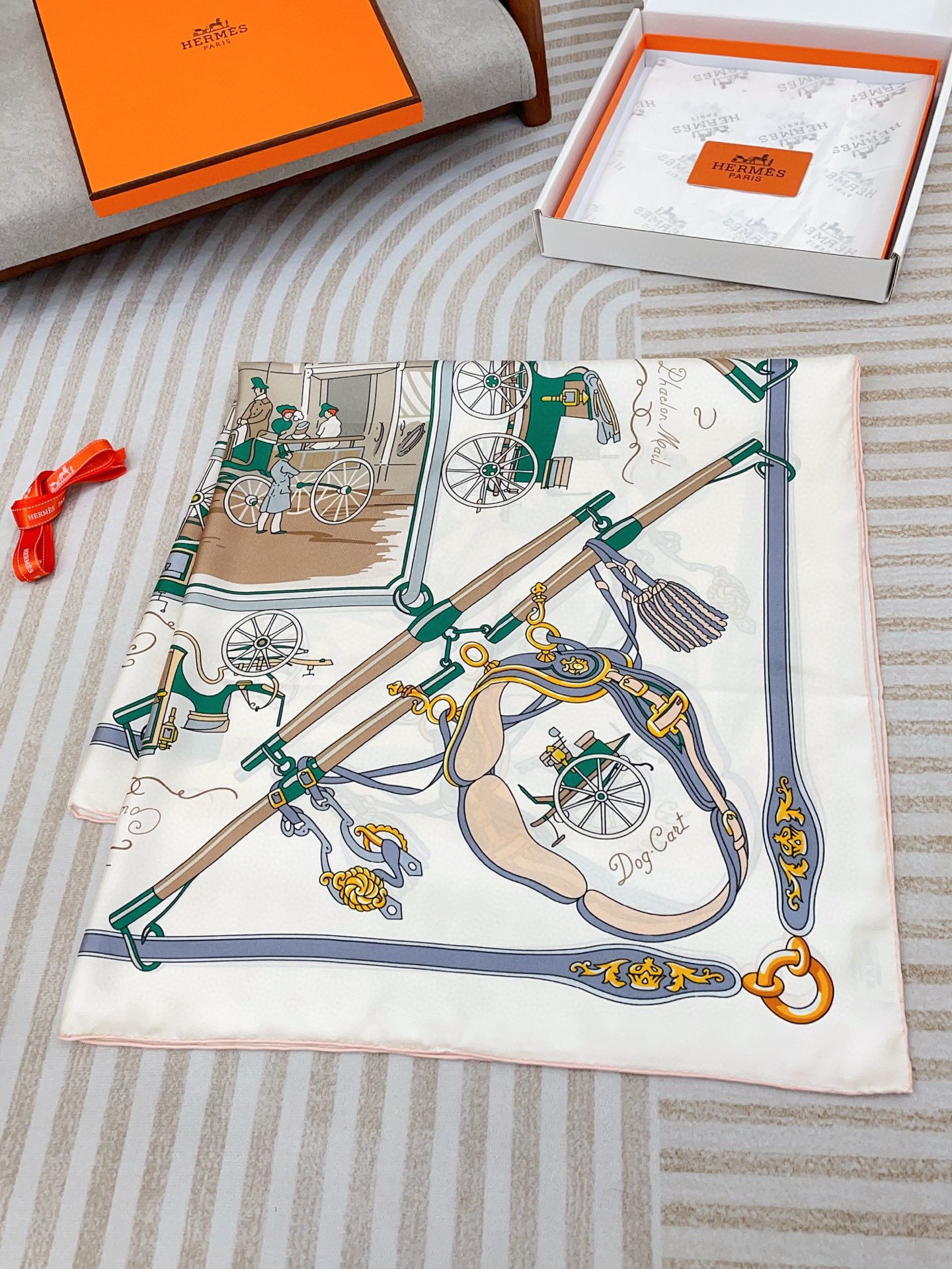 ✨✨【16姆米 单面】H**S真丝新款🆕👏👏买了都说好看‼️推荐💕【驾马横档 90】真丝方巾，顶级工艺超