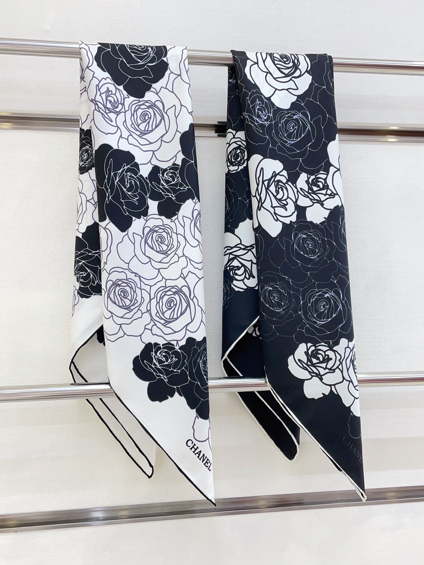 ✨✨【16姆米 单面】新款小香‼️美翻了流泪最新御用殿堂级极品‼️经典元素图案设计风格❗️美丽至极 真的