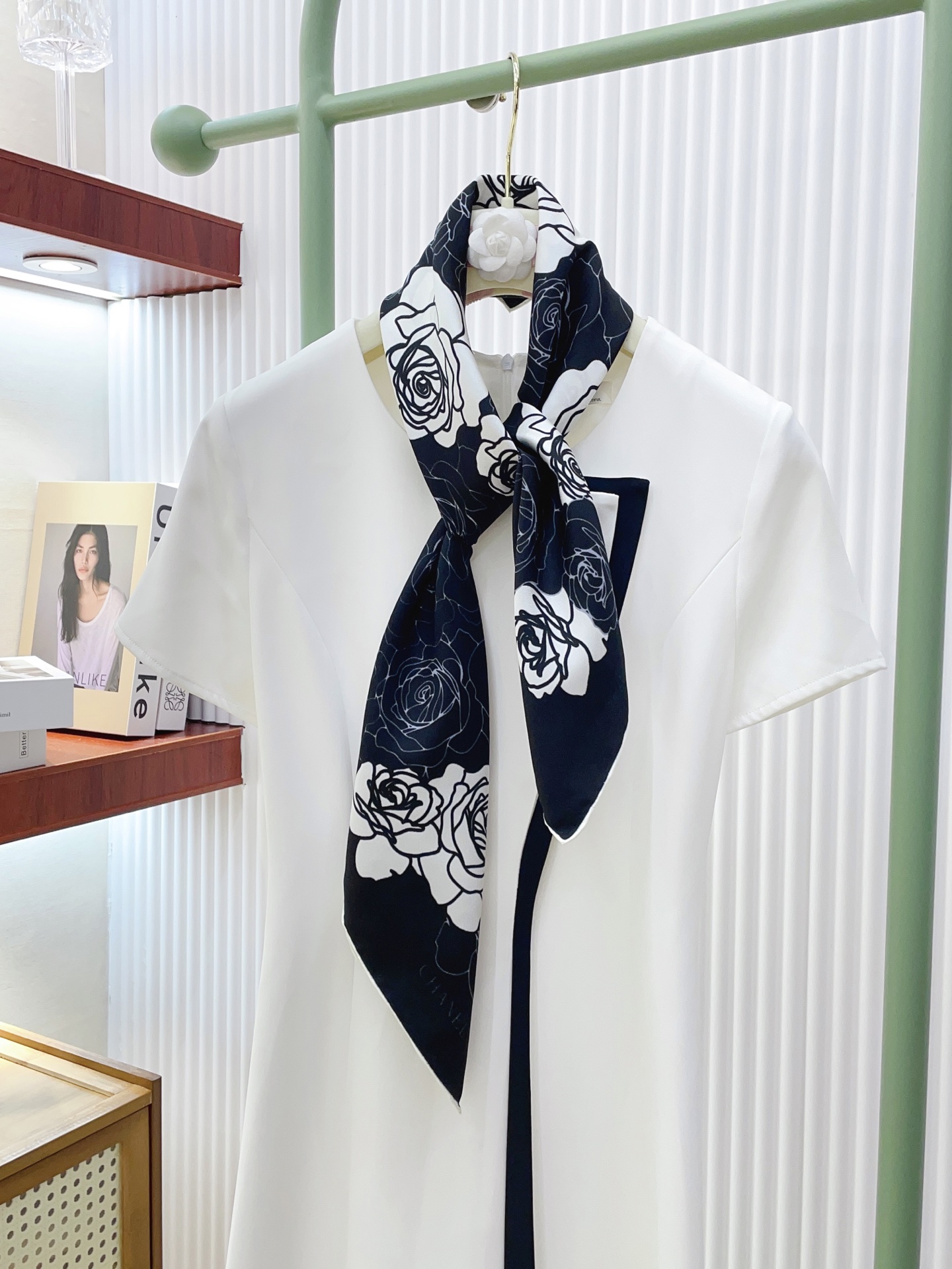 ✨✨【16姆米 单面】新款小香‼️美翻了流泪最新御用殿堂级极品‼️经典元素图案设计风格❗️美丽至极 真的