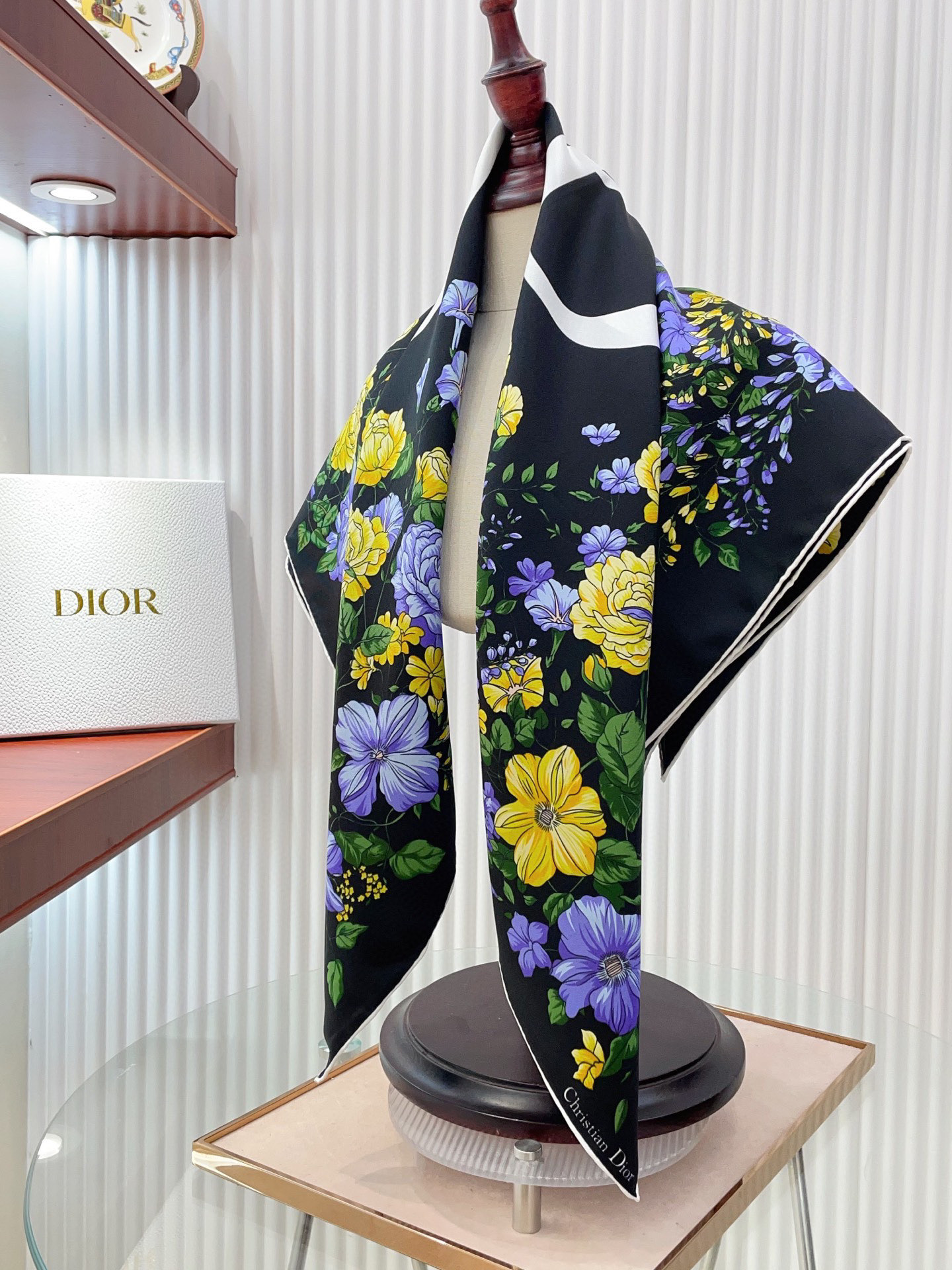 ✨✨【18姆米 双面同色】高级感爆棚❗️CD【花朵🌺世界 90】高级时髦风‼️配色非常考究，图案匠心，上
