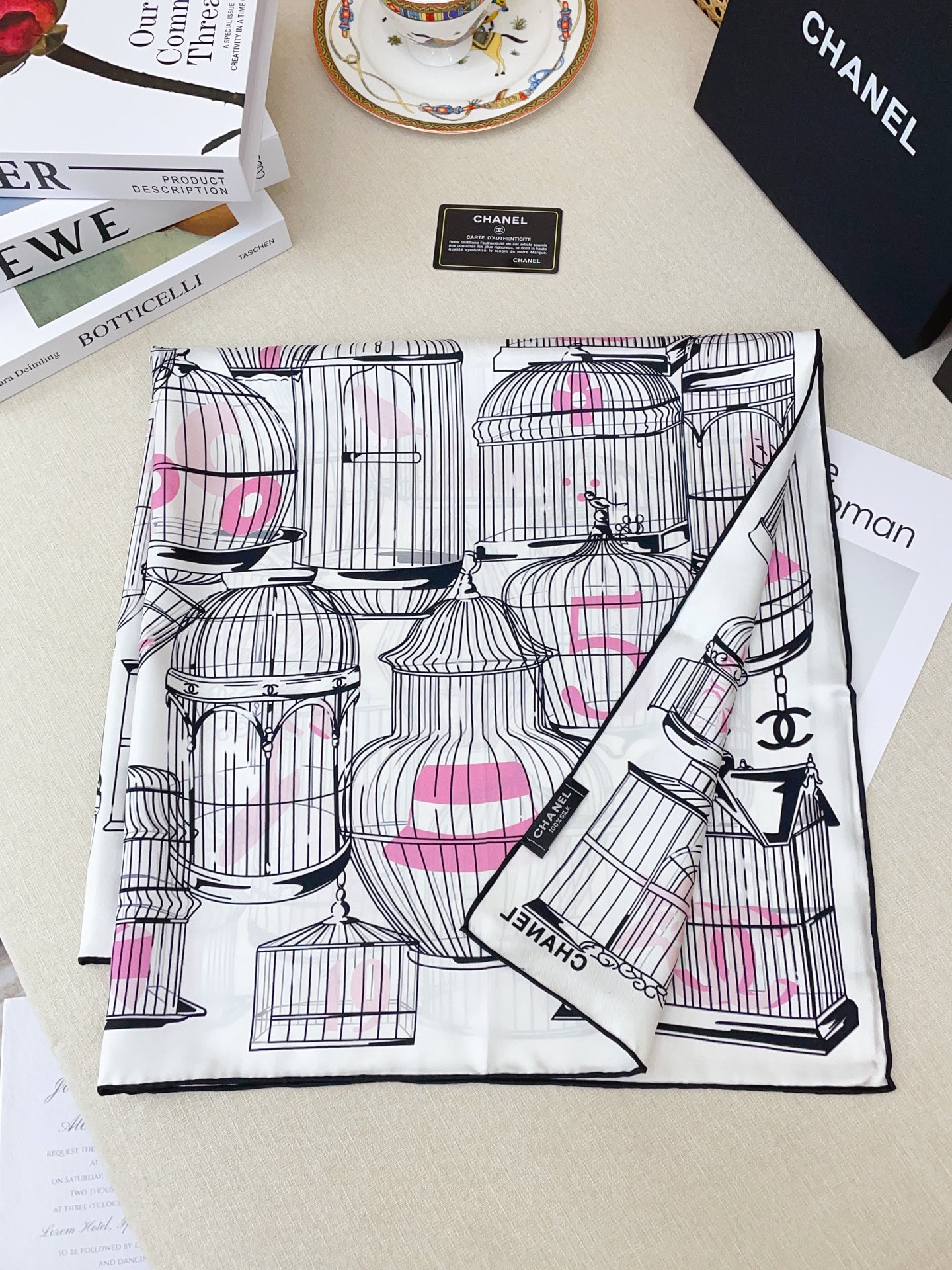 ✨✨【18姆米 双面同色】新款小香【创意鸟笼】‼️美翻了[流泪]御用殿堂级极品‼️经典元素图案设计风格❗