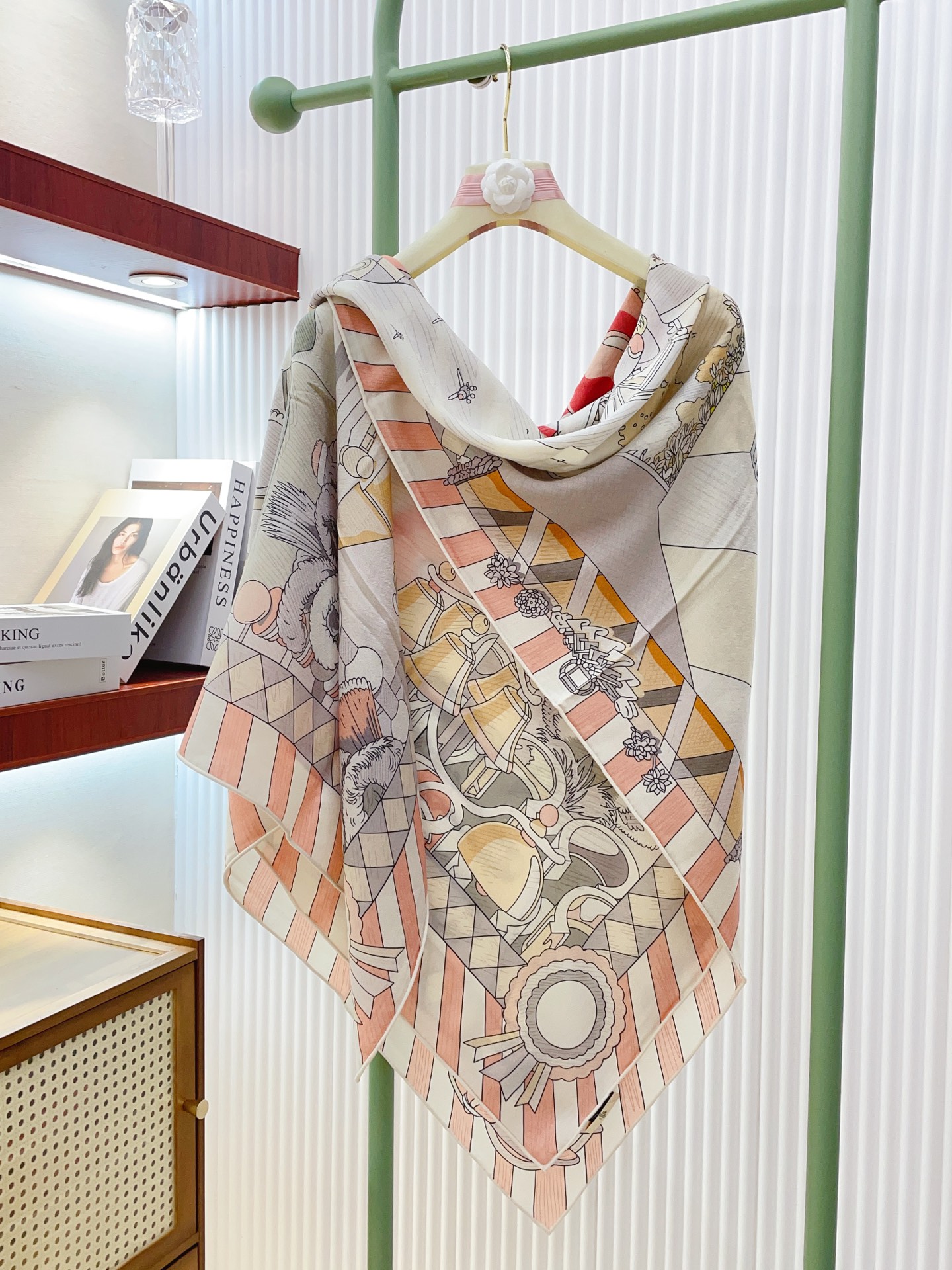 ✨✨【双面异色 丝毛款】H家羊绒新款 买了都说好看‼️推荐💕双面同色羊绒方巾‼️H家ZG爆款🎁💟立体呈现