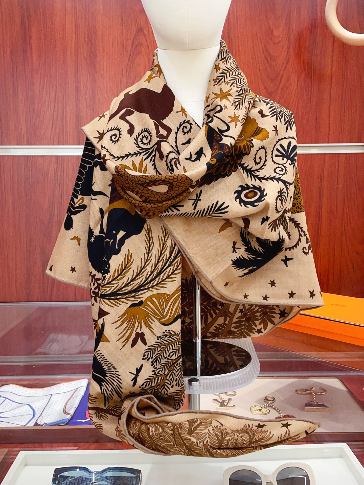 NO:337916,[Double-sided same color silk wool style] H home cashmere new style, recommended after buying it [Orpos' magic] cashmere square scarf H home ZG hit three-dimensional presentation pattern and pattern real high grade special craftsmanship and high-end research and development stunningly come out Special cutting-edge process processing is loved by white and rich beauty. Whether it is quality, style, price, they scream, super high cost performance, absolutely worth buying. Size 140cm*140cm, 70 cashmere silk high-version scarf, high-version scarf, real silk,19860909【双面同色 丝毛款】H家羊绒新款 买了都说好看推荐【俄耳浦斯的魔力】羊绒方巾H家ZG爆款立体呈现图案纹路实物档次极高特殊工艺高端研发惊艳问世特殊尖端工艺处理受到白富美的喜欢 无论是品质 款式 价格都令大牌控的她们尖叫 超高性价比 绝对值得入手尺寸140cm*140cm,70羊绒真丝高版本围巾,高版本围巾,real silk,scarf