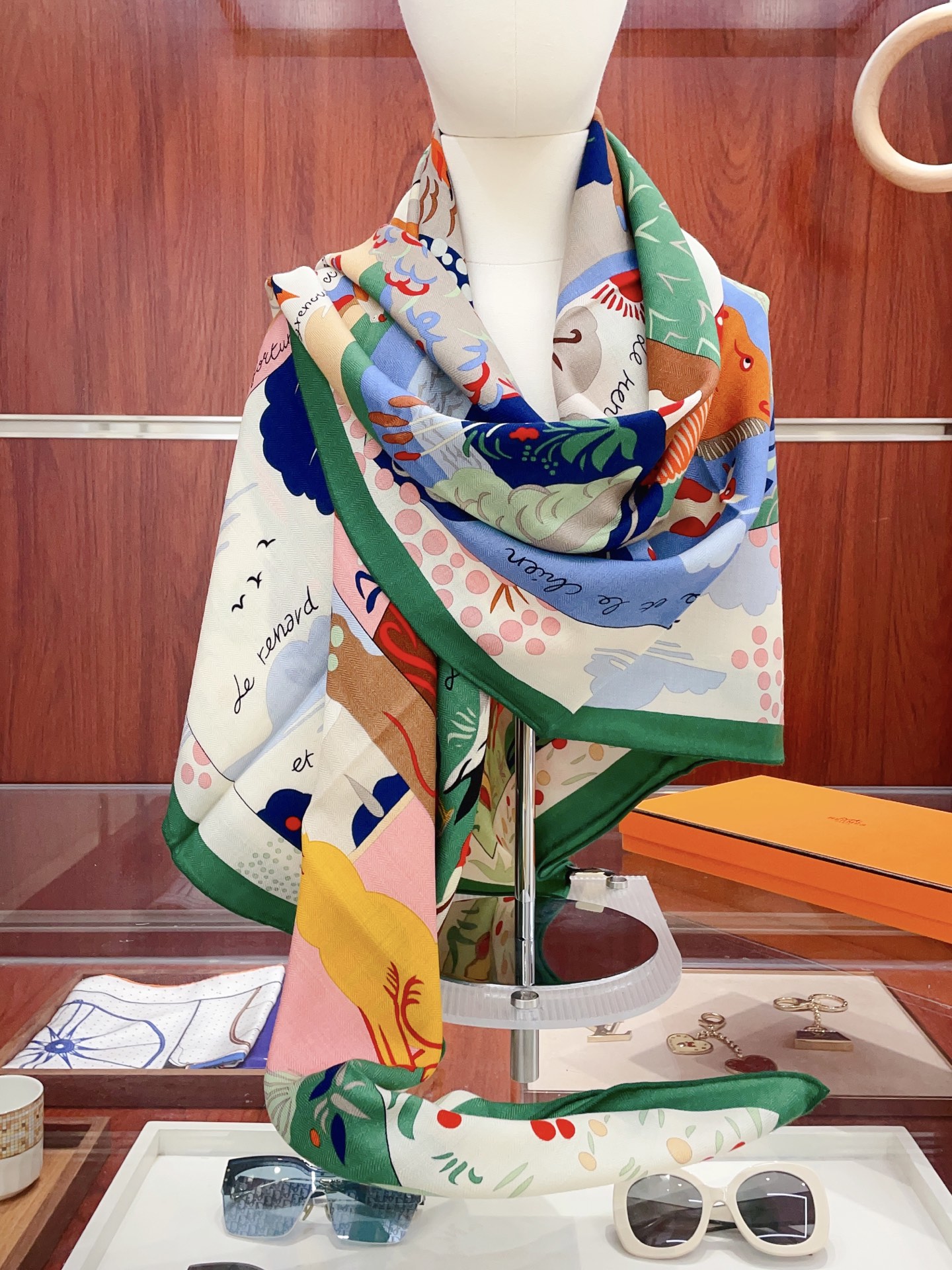 NO:337997,[Double-sided same color silk wool style] H home cashmere new style, recommended after buying it [Aesop Fable Picture Book] Cashmere square scarf H home ZG hit three-dimensional presentation pattern and pattern real high grade special craftsmanship and high-end research and development stunningly come out Special cutting-edge technology processing is loved by white and rich beauty. Whether it is quality, style, price, they scream, super high cost performance, absolutely worth buying. Size 140cm*140cm, 70 cashmere silk high-version scarf, high-version scarf, real silk,19860909【双面同色 丝毛款】H家羊绒新款 买了都说好看推荐【伊索寓言绘本】羊绒方巾H家ZG爆款立体呈现图案纹路实物档次极高特殊工艺高端研发惊艳问世特殊尖端工艺处理受到白富美的喜欢 无论是品质 款式 价格都令大牌控的她们尖叫 超高性价比 绝对值得入手尺寸140cm*140cm,70羊绒真丝高版本围巾,高版本围巾,real silk,scarf