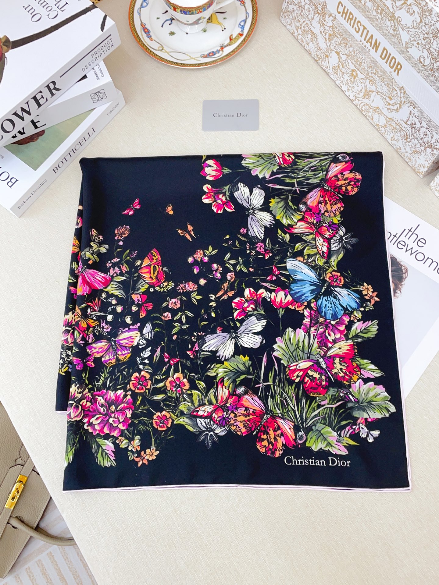 ✨✨【16姆米 单面】高级感爆棚❗️CD【花卉印花 90】高级时髦风‼️配色非常考究，图案匠心，上身简直