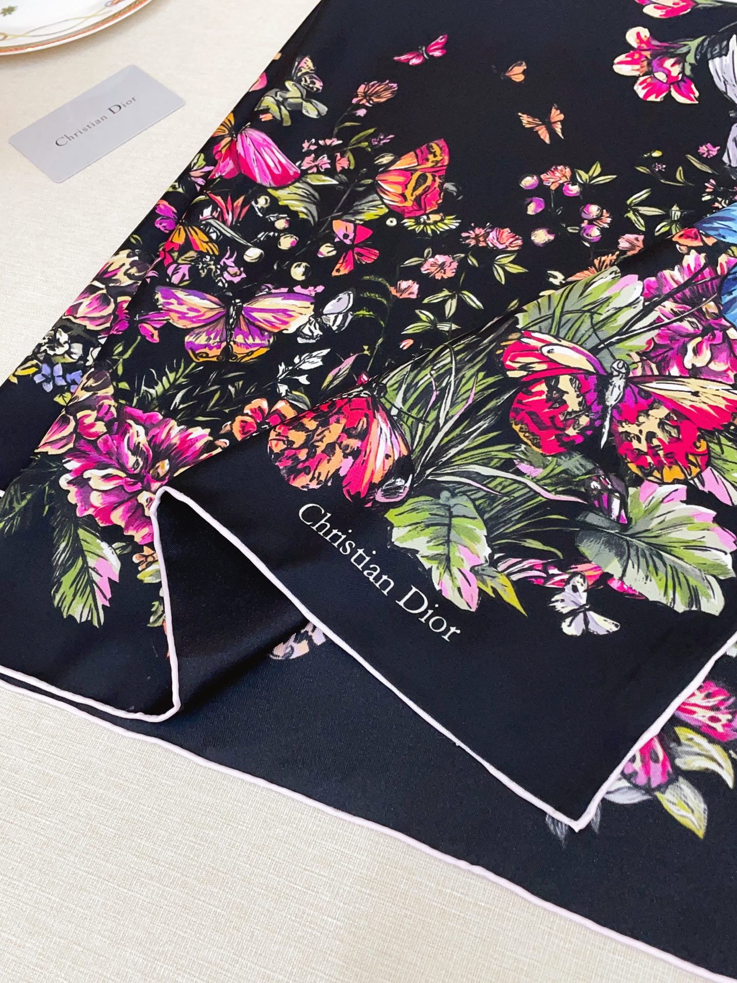 ✨✨【16姆米 单面】高级感爆棚❗️CD【花卉印花 90】高级时髦风‼️配色非常考究，图案匠心，上身简直