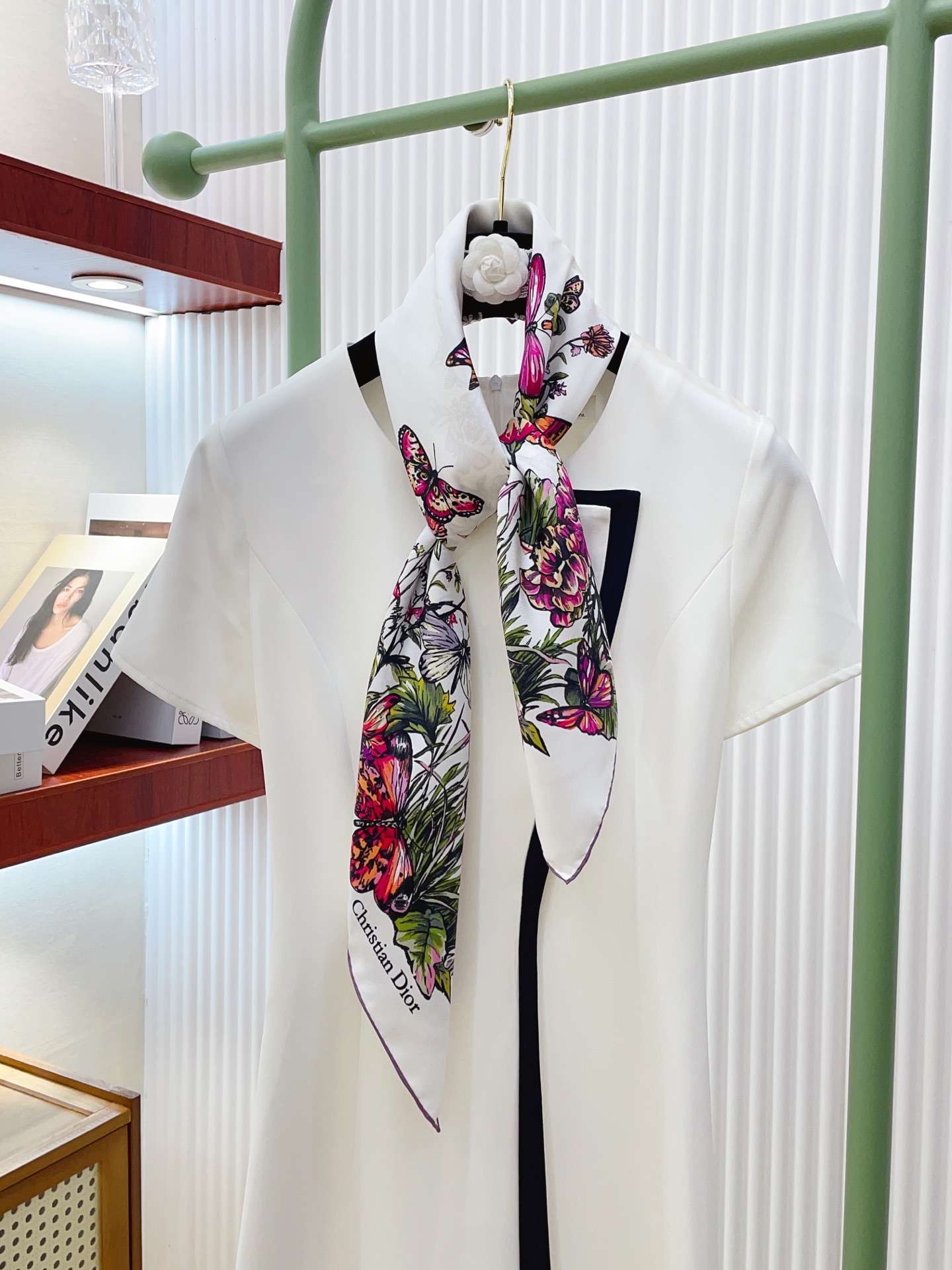 ✨✨【16姆米 单面】高级感爆棚❗️CD【花卉印花 90】高级时髦风‼️配色非常考究，图案匠心，上身简直