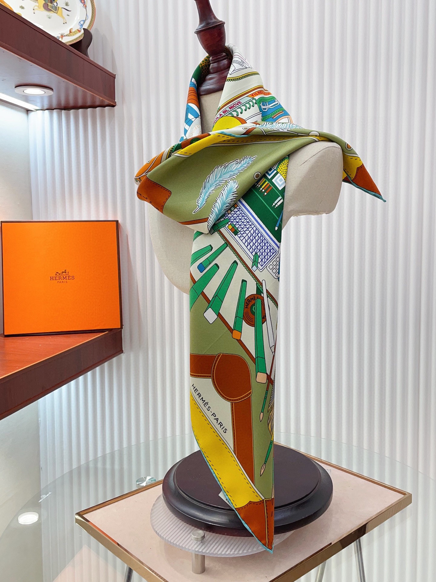 ✨✨【18姆米 双面同色】H**S真丝新款🆕👏👏买了都说好看‼️推荐💕【手提行李90】真丝方巾，顶级工艺