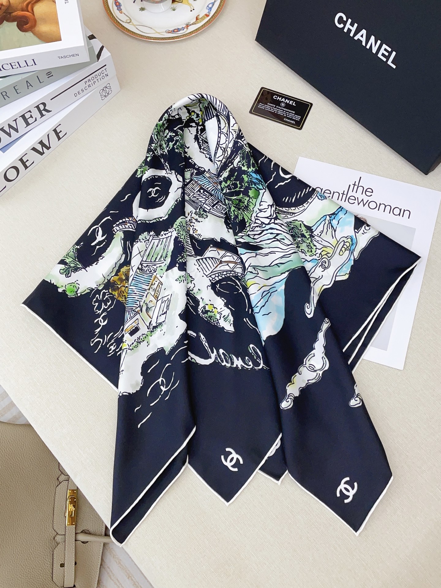 ✨✨【18姆米 双面同色】新款小香‼️美翻了流泪最新御用殿堂级极品‼️经典元素图案设计风格❗️美丽至极 