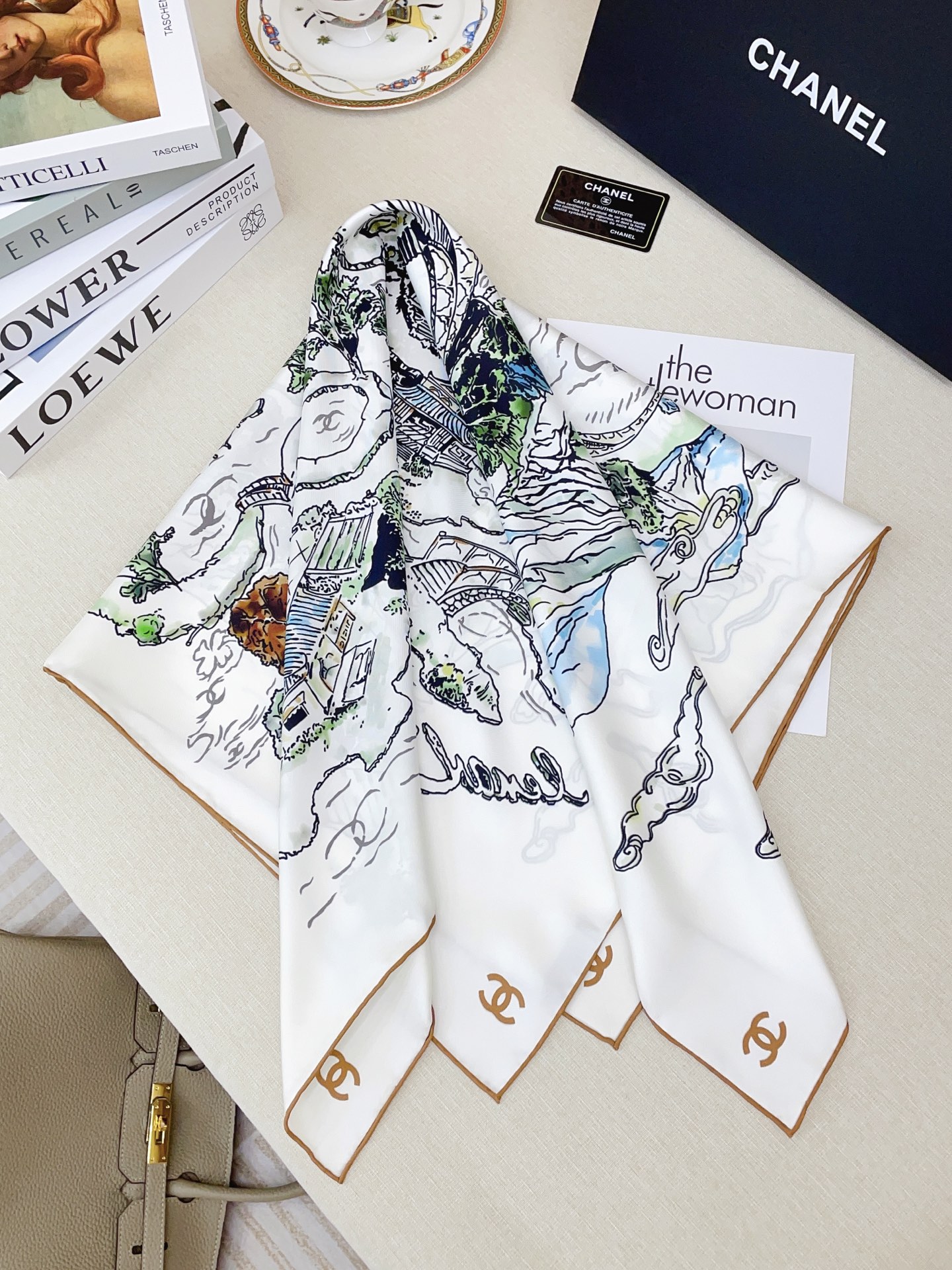 ✨✨【18姆米 双面同色】新款小香‼️美翻了流泪最新御用殿堂级极品‼️经典元素图案设计风格❗️美丽至极 