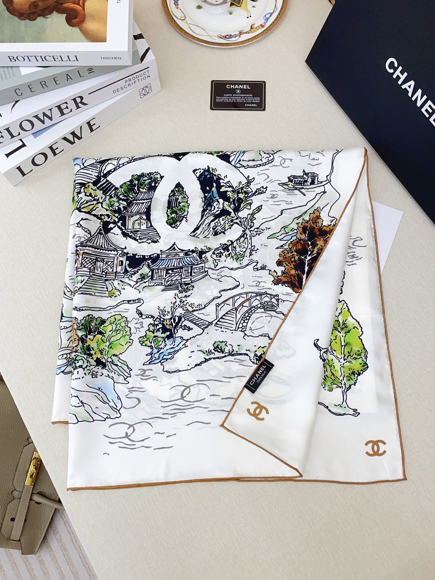 ✨✨【18姆米 双面同色】新款小香‼️美翻了流泪最新御用殿堂级极品‼️经典元素图案设计风格❗️美丽至极 