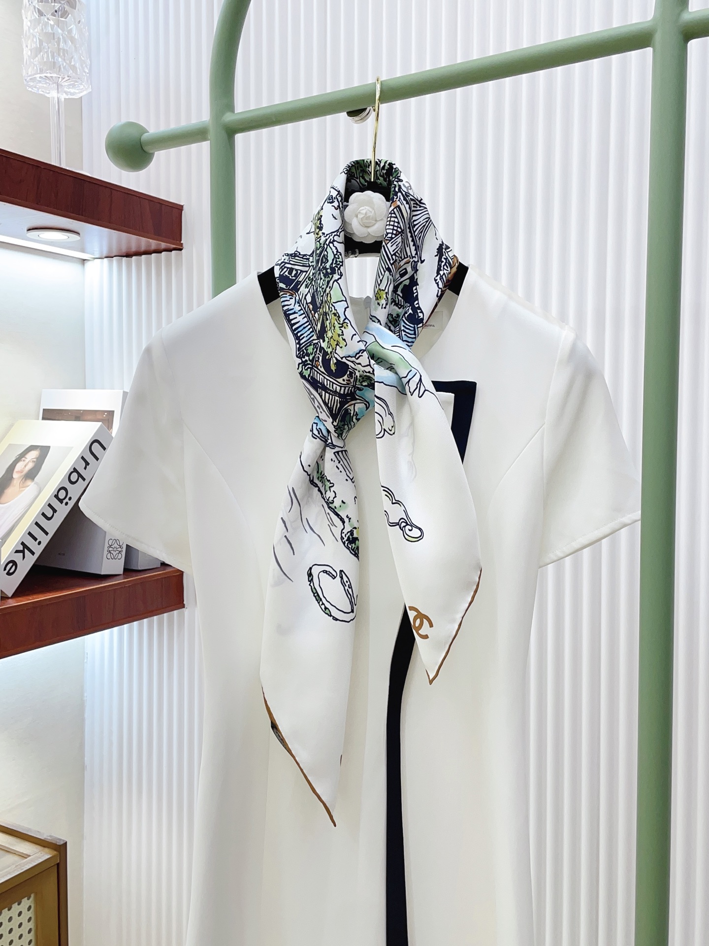 ✨✨【18姆米 双面同色】新款小香‼️美翻了流泪最新御用殿堂级极品‼️经典元素图案设计风格❗️美丽至极 