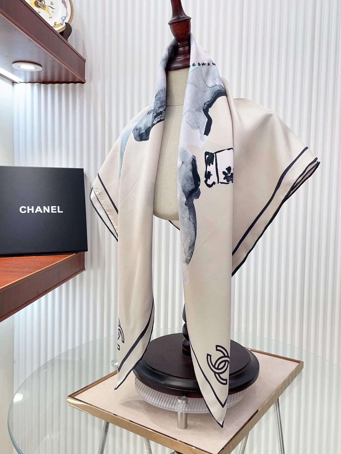 ✨✨【16姆米 单面】新款小香‼️美翻了流泪最新御用殿堂级极品‼️经典元素图案设计风格❗️美丽至极 真的