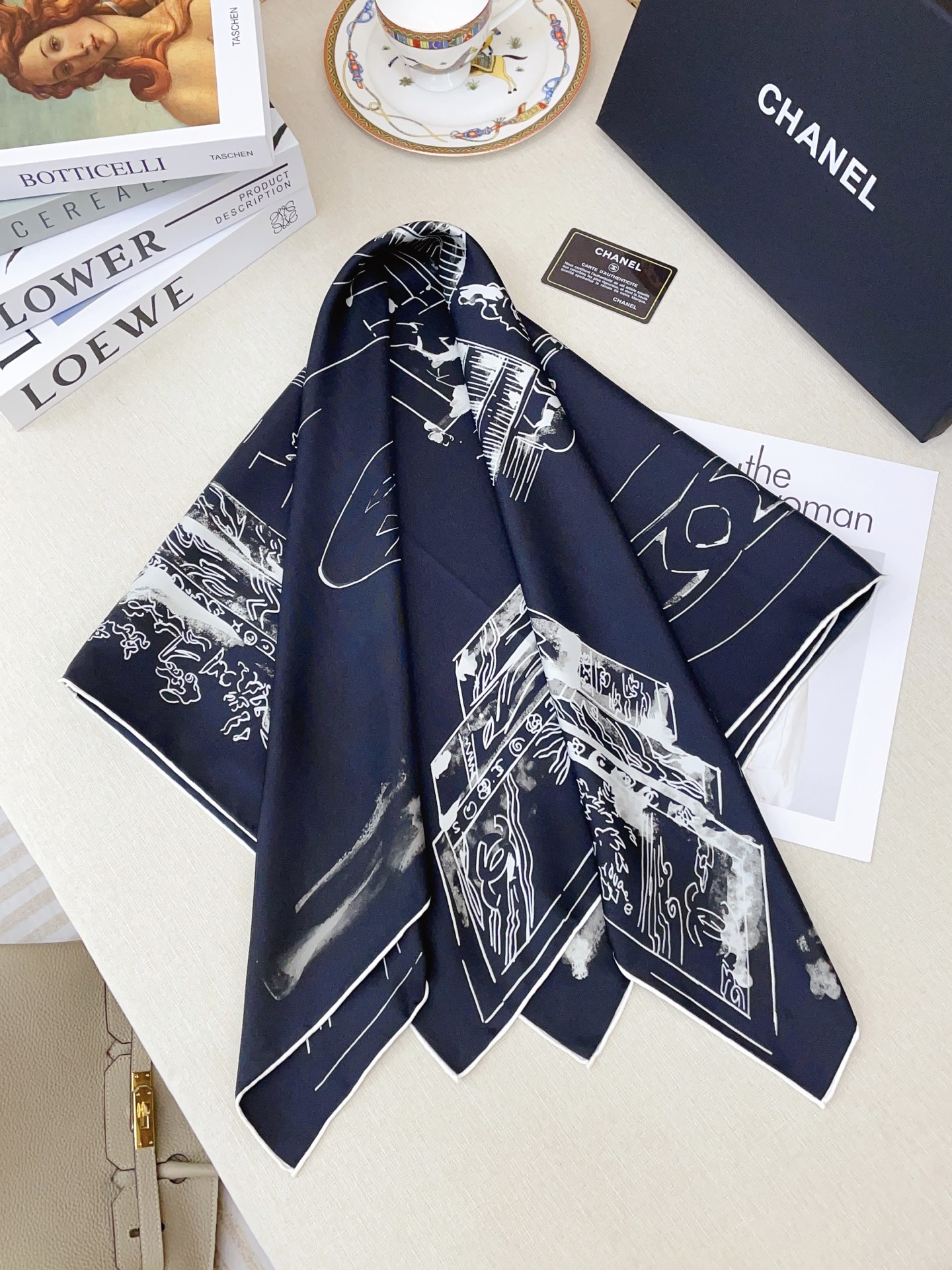 ✨✨【18姆米 双面同色】新款小香‼️美翻了流泪最新御用殿堂级极品‼️经典元素图案设计风格❗️美丽至极 