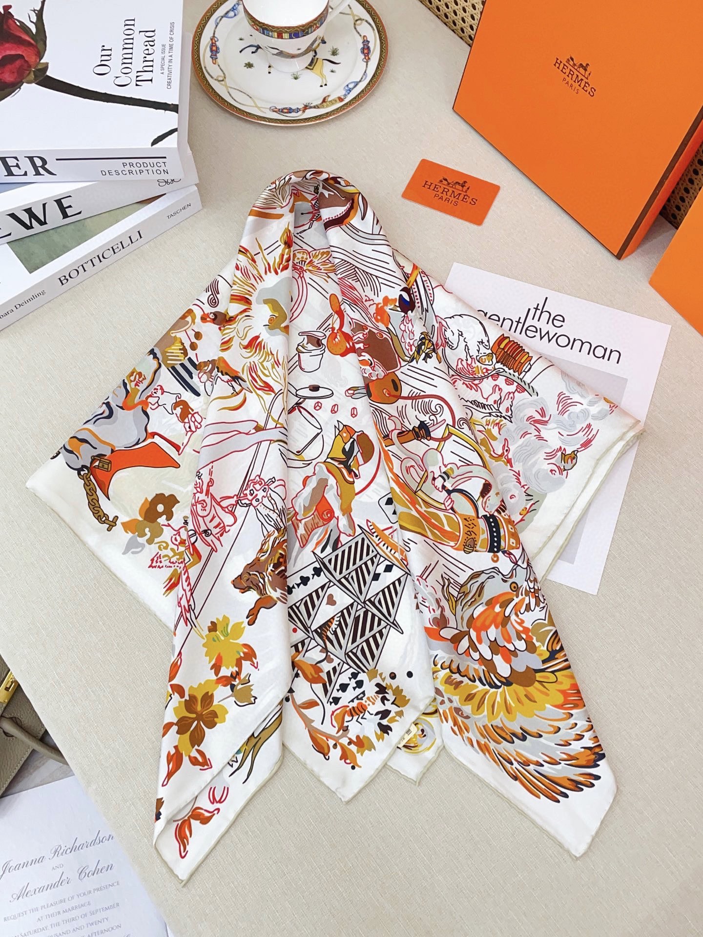 ✨✨【18姆米 双面同色】H**S真丝新款🆕👏👏买了都说好看‼️推荐💕【埃米尔之夜90】真丝方巾，顶级工