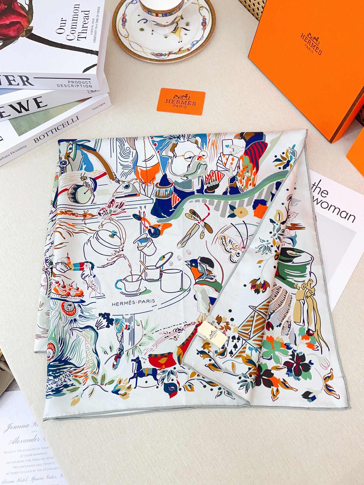 ✨✨【18姆米 双面同色】H**S真丝新款🆕👏👏买了都说好看‼️推荐💕【埃米尔之夜90】真丝方巾，顶级工