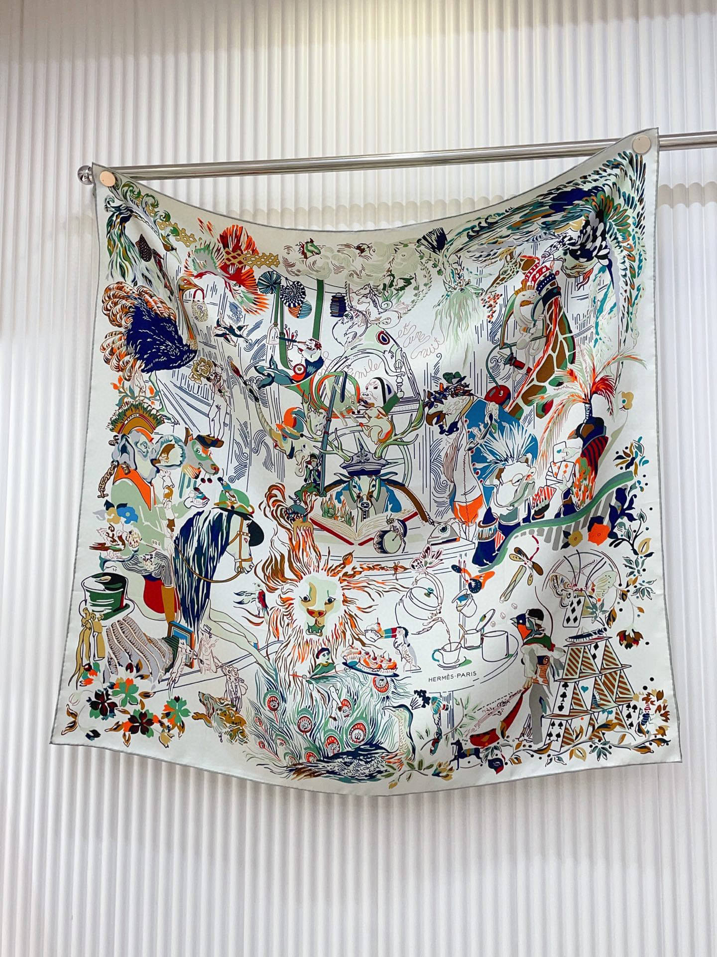 ✨✨【18姆米 双面同色】H**S真丝新款🆕👏👏买了都说好看‼️推荐💕【埃米尔之夜90】真丝方巾，顶级工