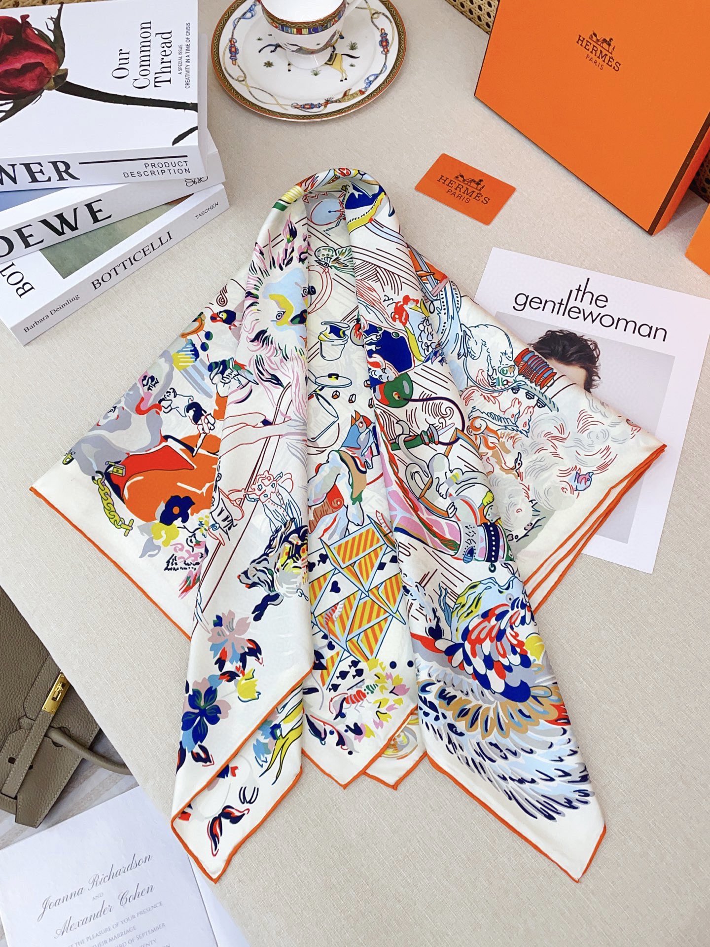 ✨✨【18姆米 双面同色】H**S真丝新款🆕👏👏买了都说好看‼️推荐💕【埃米尔之夜90】真丝方巾，顶级工