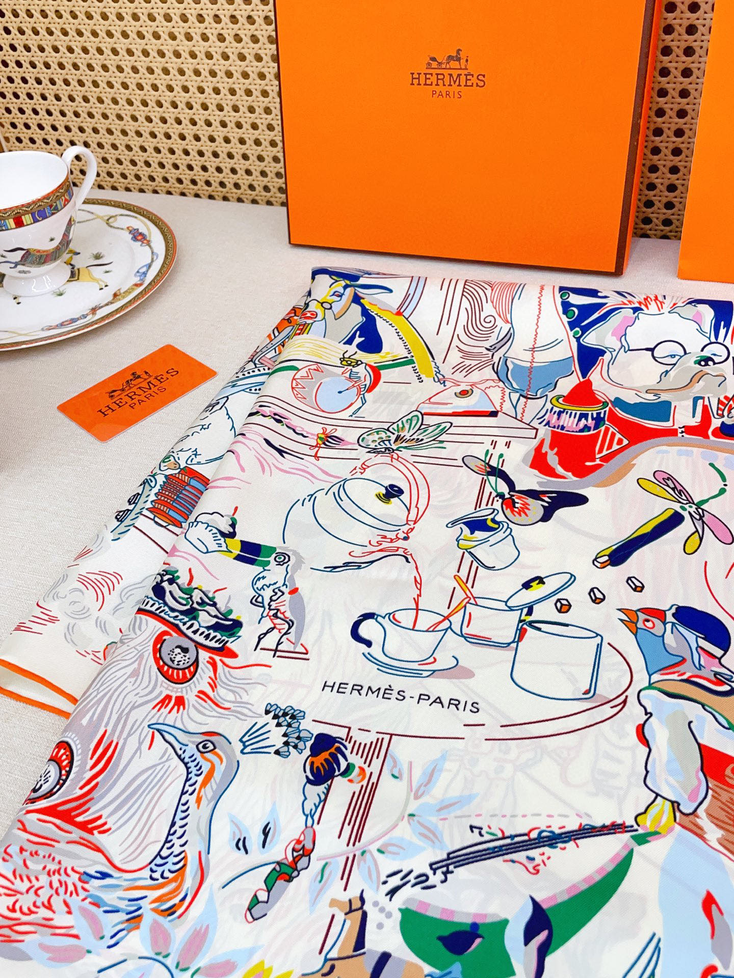 ✨✨【18姆米 双面同色】H**S真丝新款🆕👏👏买了都说好看‼️推荐💕【埃米尔之夜90】真丝方巾，顶级工