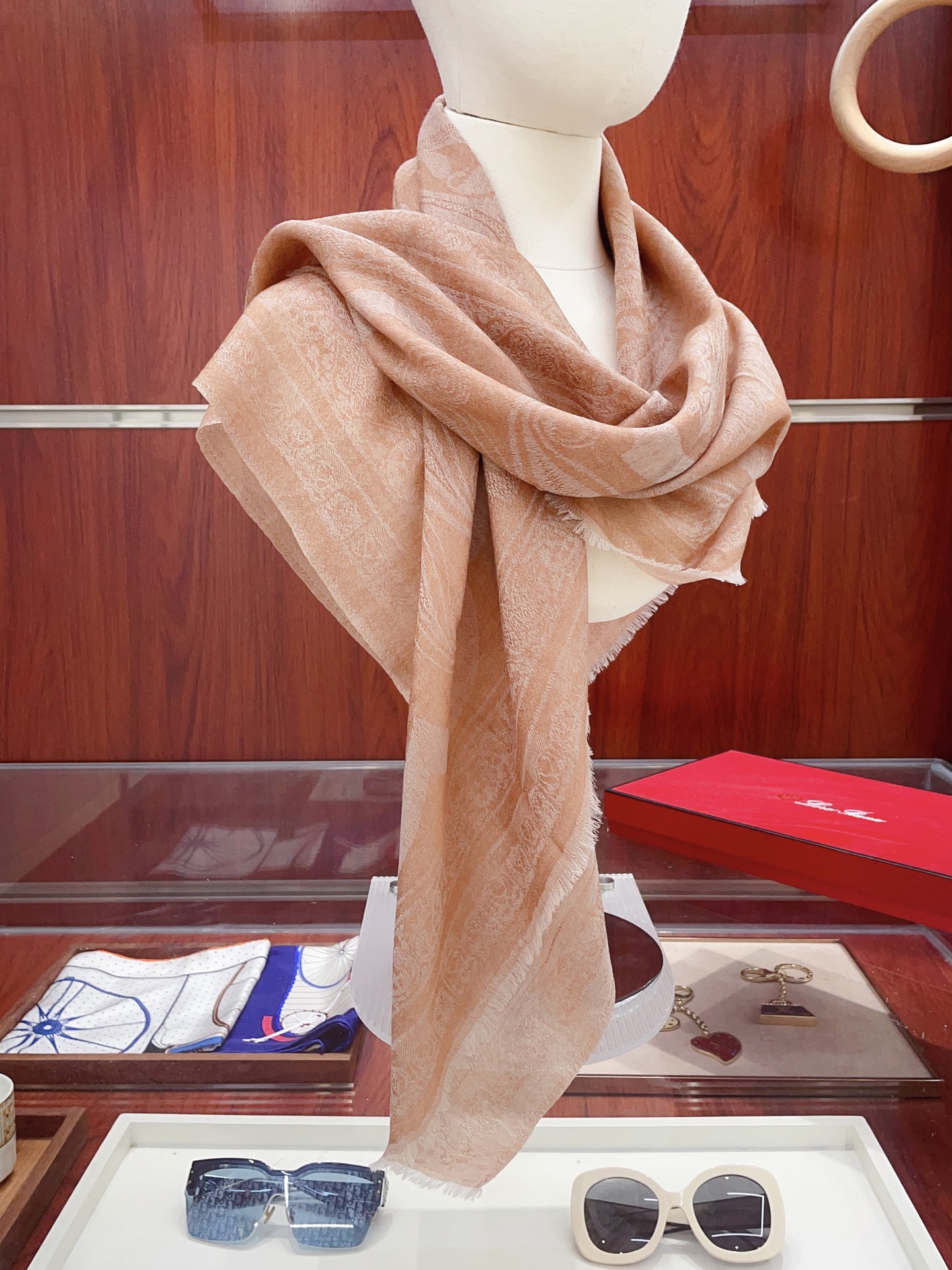 ✨✨【羊毛提花款 100尺寸 】新品 LP家秋冬羊绒款 随意切换造型 ,小巧又不失优雅的款式 100*1