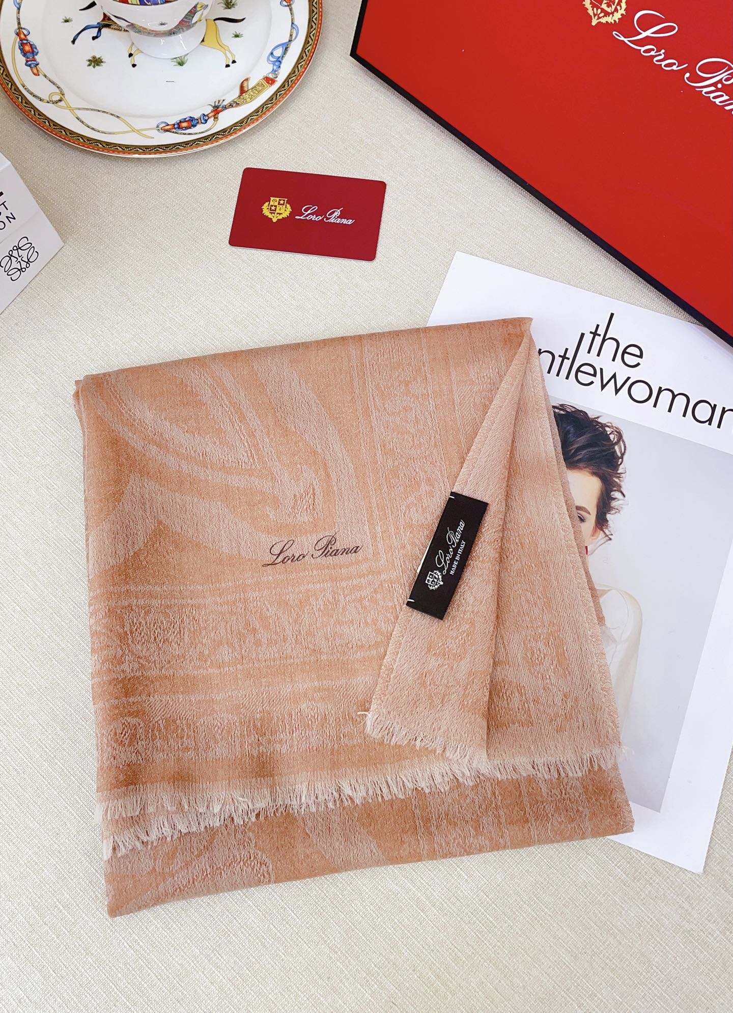 ✨✨【羊毛提花款 100尺寸 】新品 LP家秋冬羊绒款 随意切换造型 ,小巧又不失优雅的款式 100*1