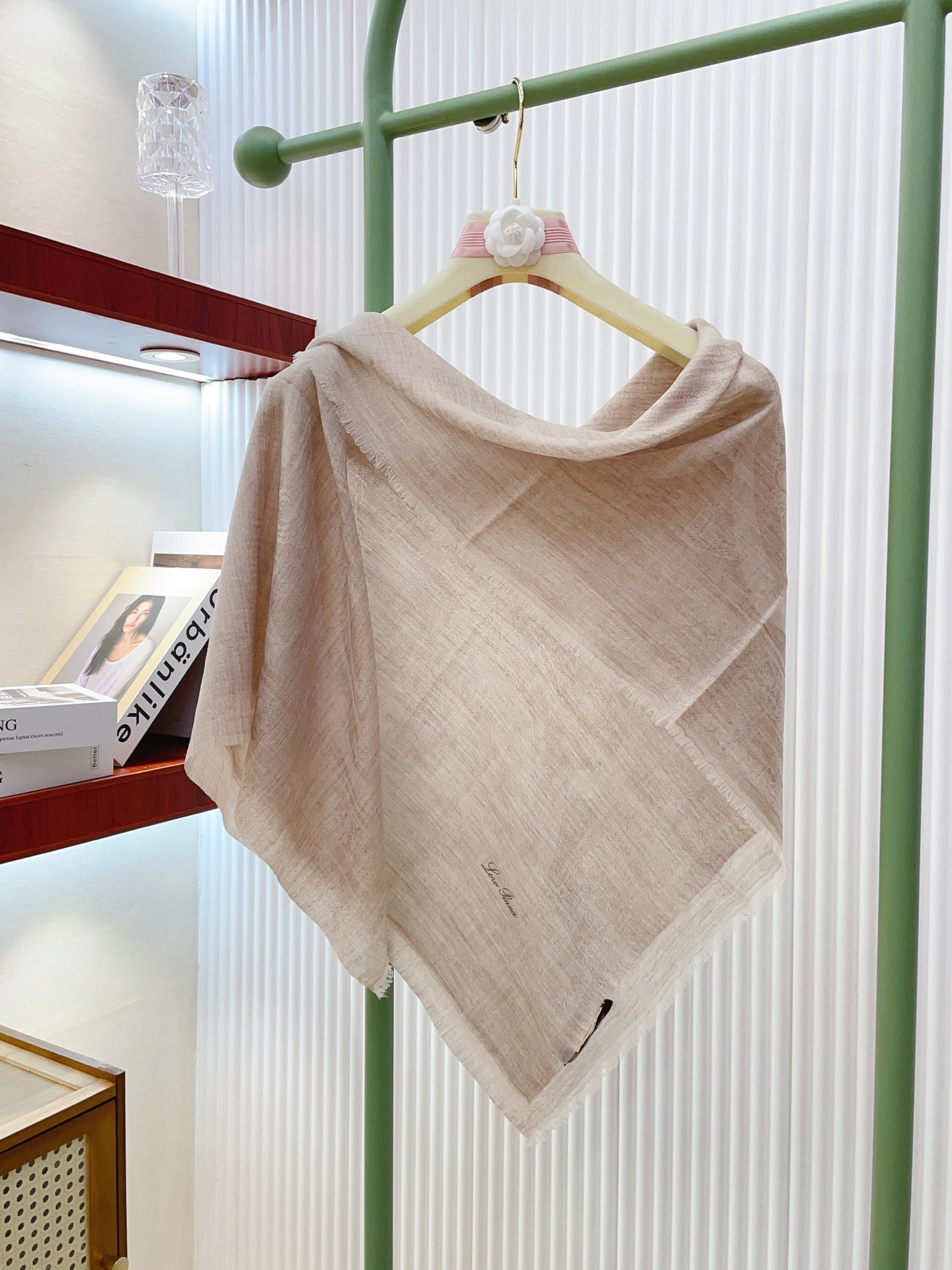 ✨✨【羊毛提花款 100尺寸 】新品 LP家秋冬羊绒款 随意切换造型 ,小巧又不失优雅的款式 100*1