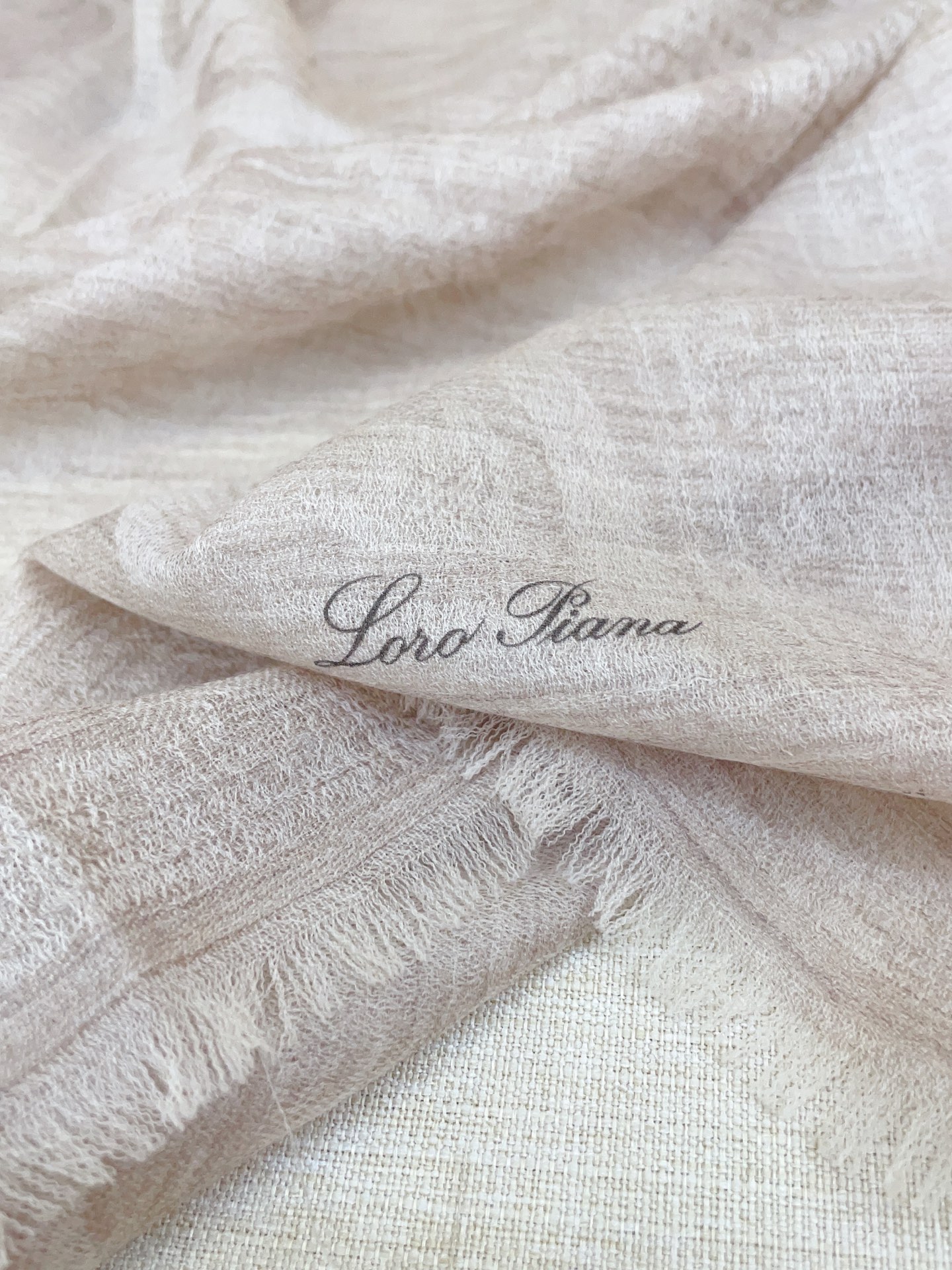 ✨✨【羊毛提花款 100尺寸 】新品 LP家秋冬羊绒款 随意切换造型 ,小巧又不失优雅的款式 100*1