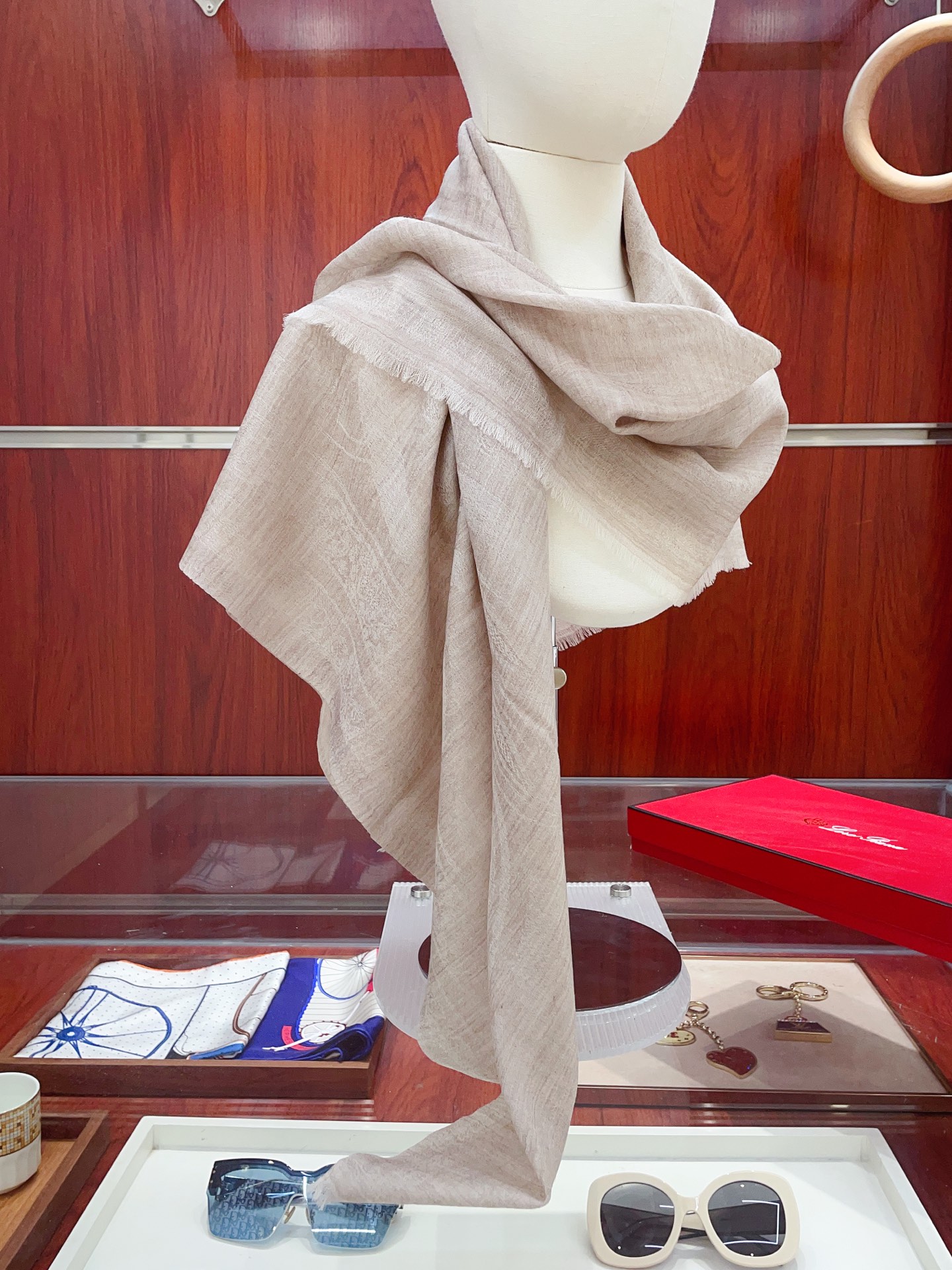 ✨✨【羊毛提花款 100尺寸 】新品 LP家秋冬羊绒款 随意切换造型 ,小巧又不失优雅的款式 100*1