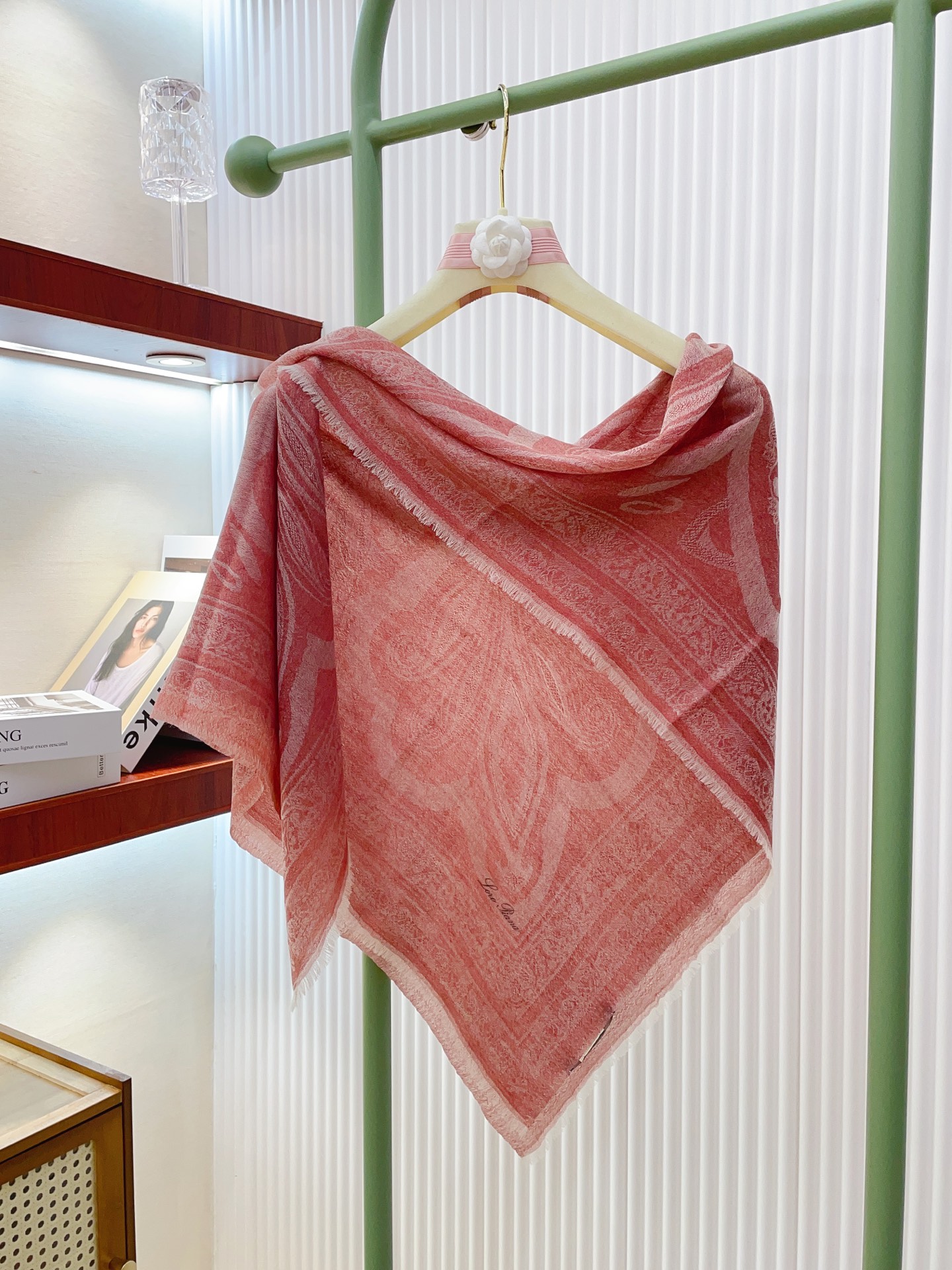 ✨✨【羊毛提花款 100尺寸 】新品 LP家秋冬羊绒款 随意切换造型 ,小巧又不失优雅的款式 100*1