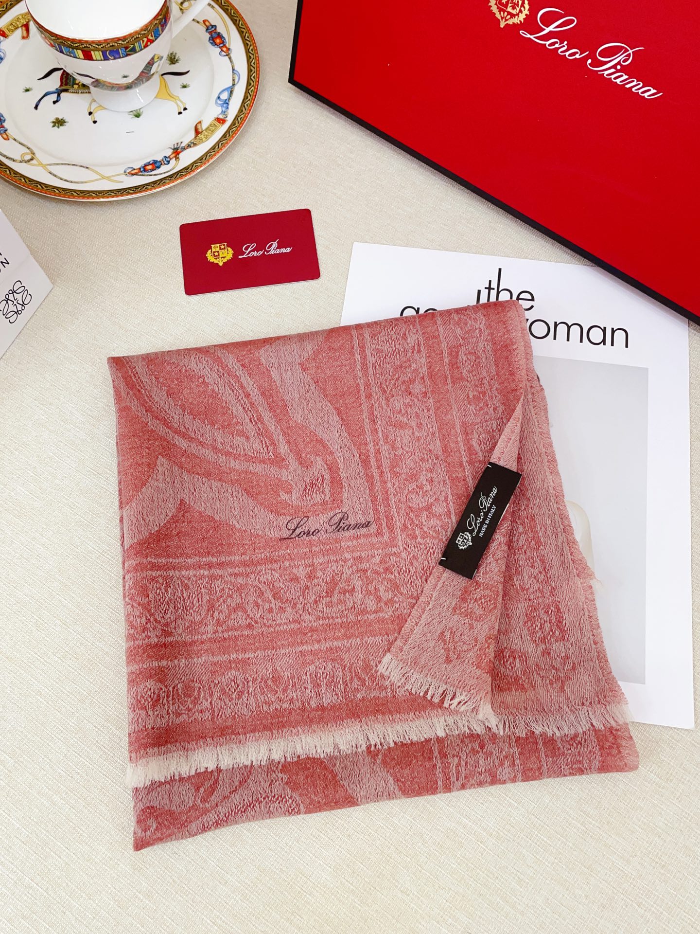 ✨✨【羊毛提花款 100尺寸 】新品 LP家秋冬羊绒款 随意切换造型 ,小巧又不失优雅的款式 100*1